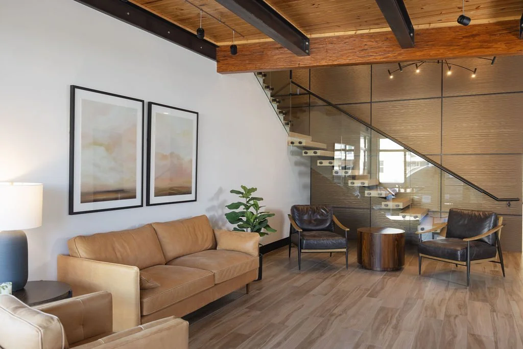 Ellis Office
