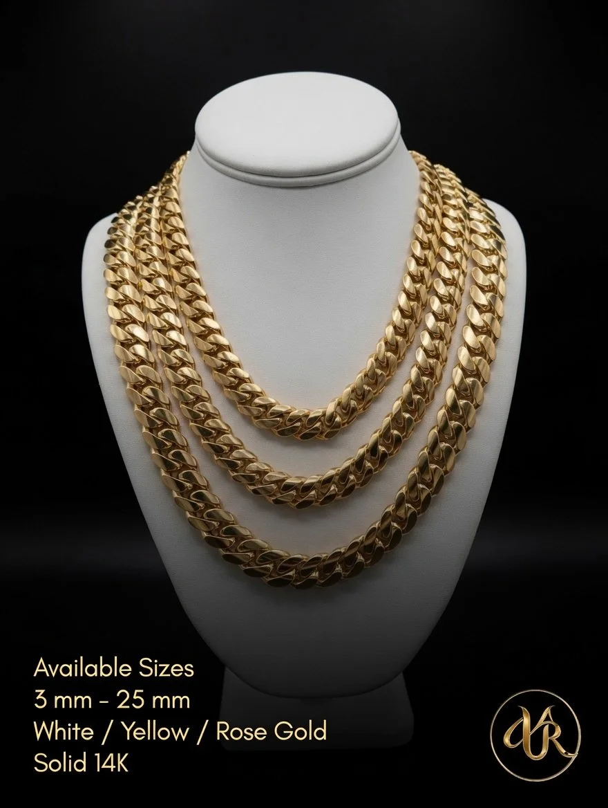 Display of five gold chains of varying sizes on a white jewelry stand against a black background, with text indicating size options, color, and material.