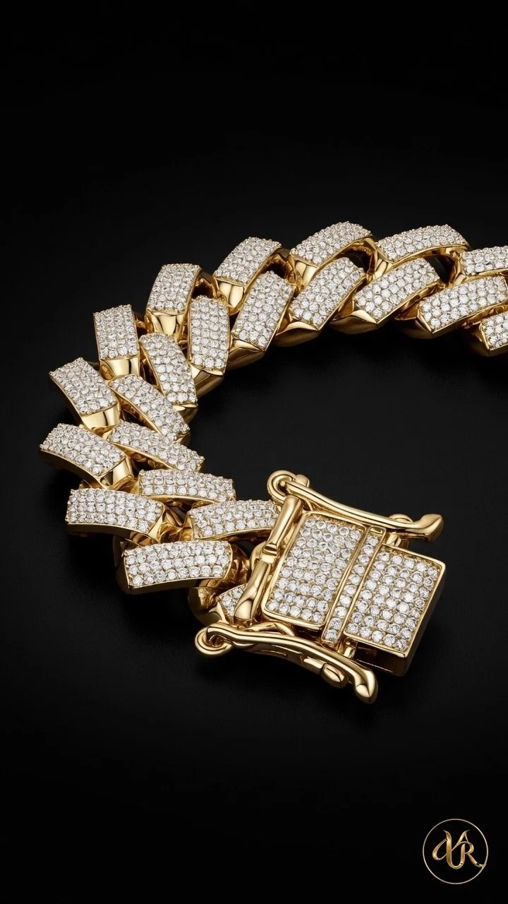 03_broadway_bracelet_detail_with_logo.jpg