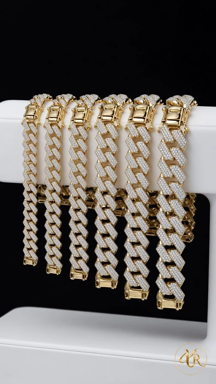 01_broadway_bracelets_display_with_logo.jpg