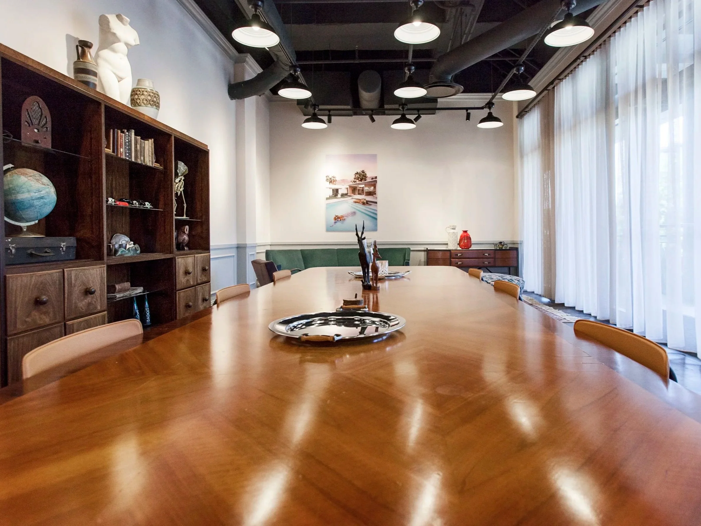 No18 Atlanta luxury members club — Elle PR launch campaign strategy development, creative direction, and media relations