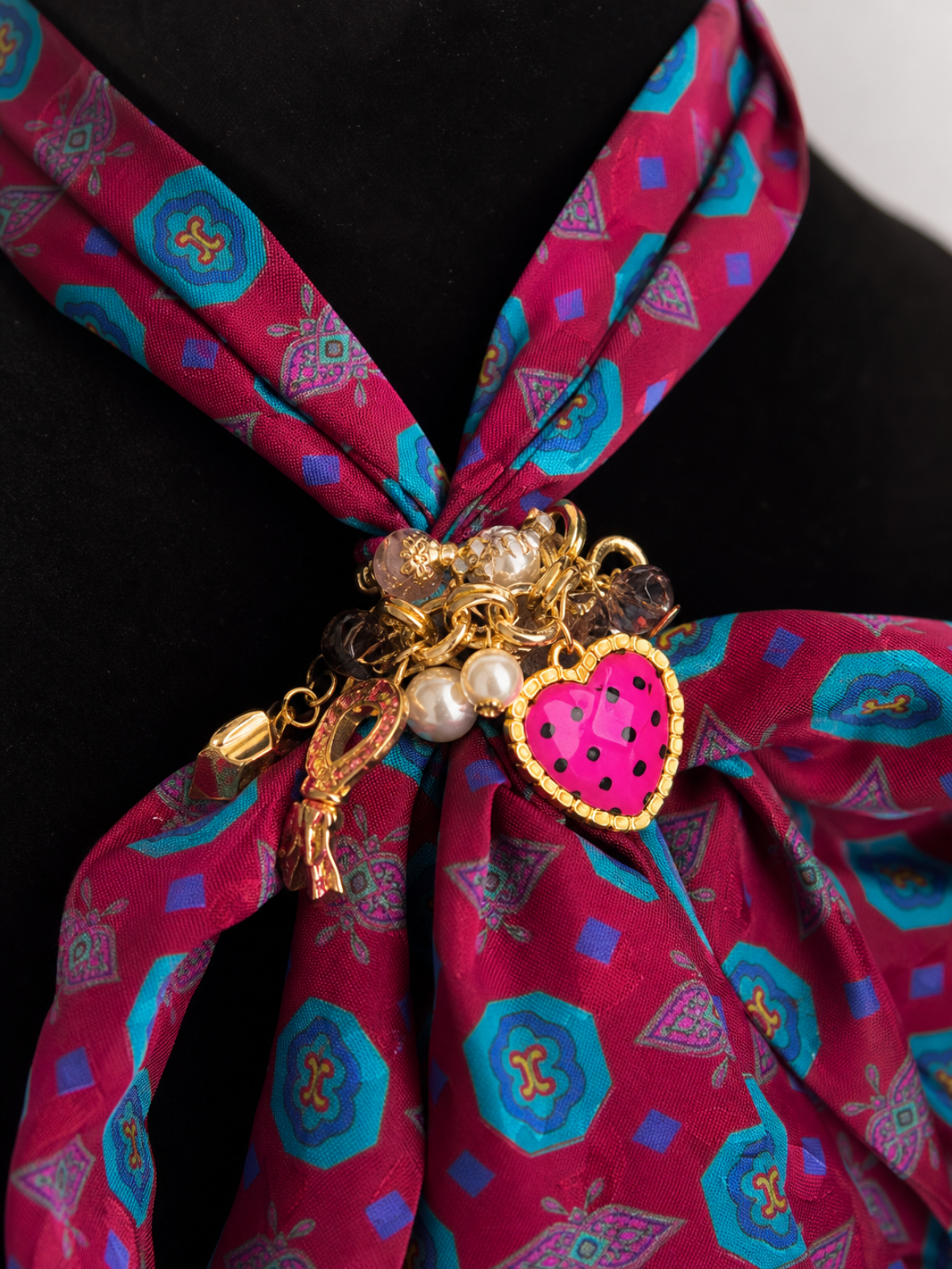 Iris - Gilded Knot Collection - 2.png