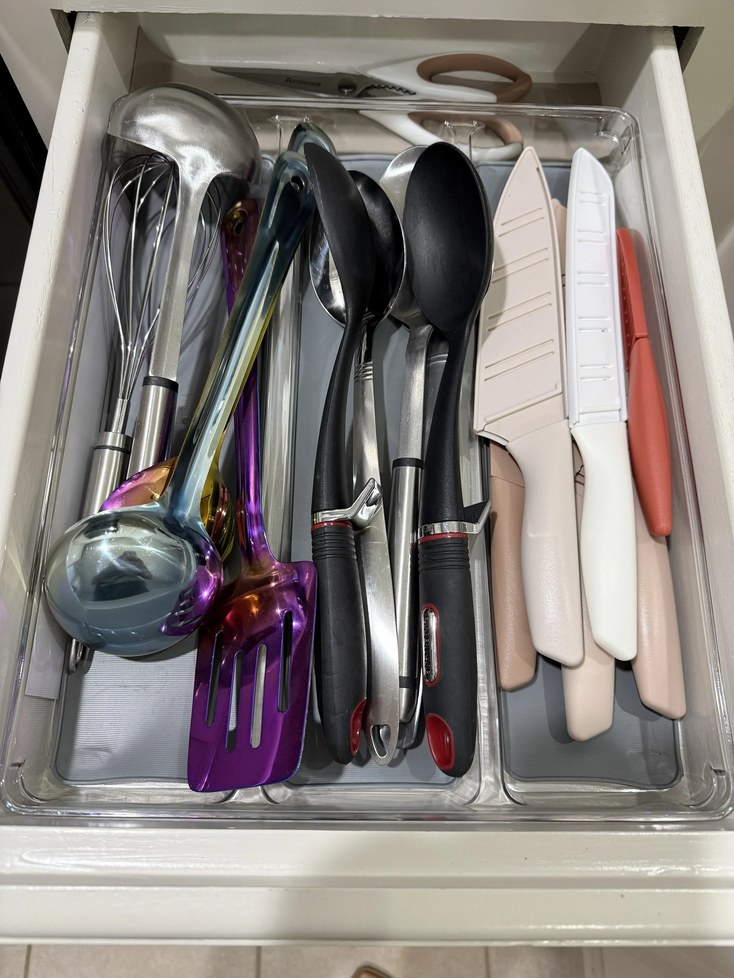 knives cooking utenils.jpg
