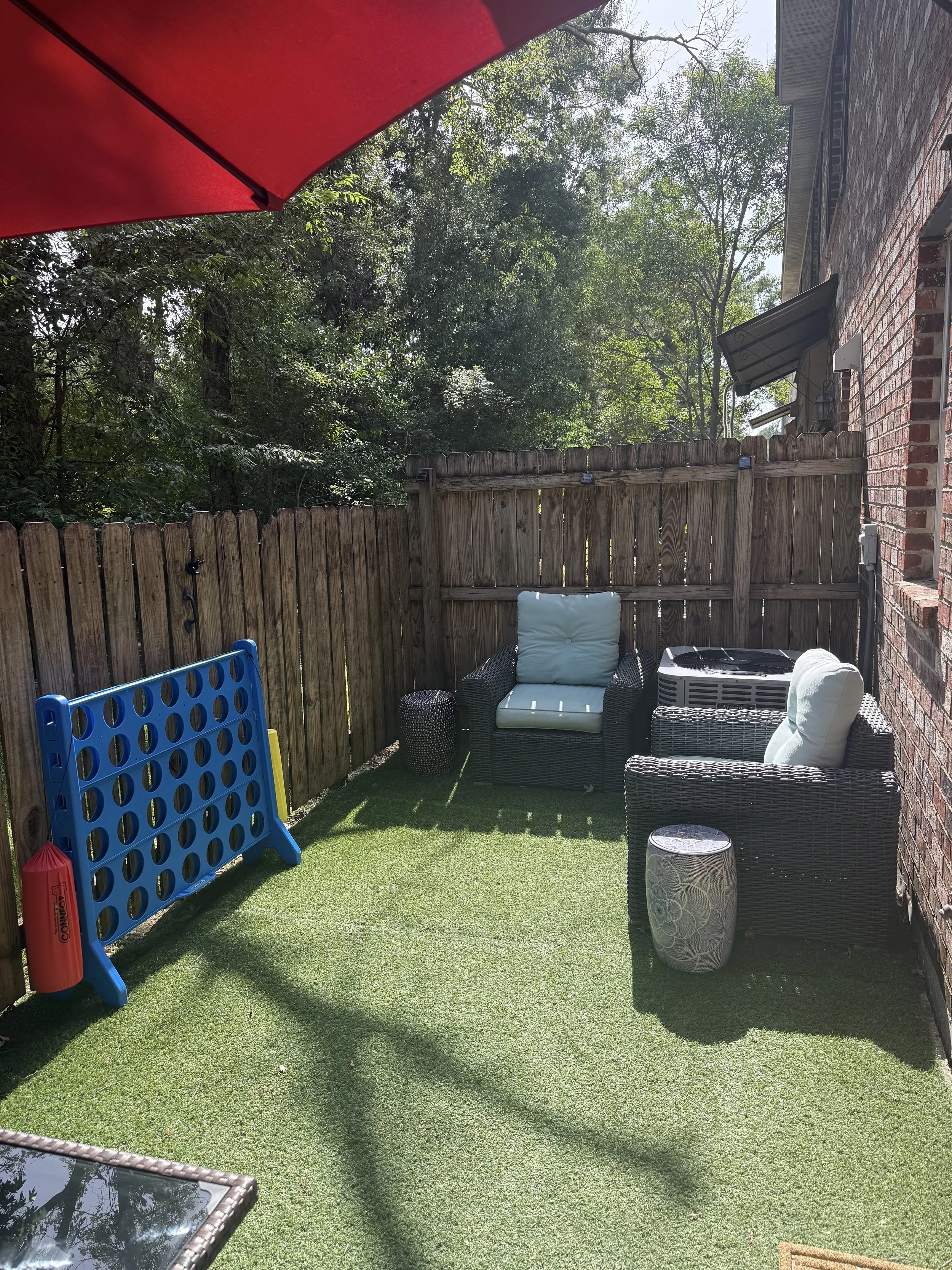 Whether you want to relax or have fun outside, we have you covered!  The perfect set up for before or after LSU football games!  All available at our Baton Rouge 3 bedroom townhouse rental.  