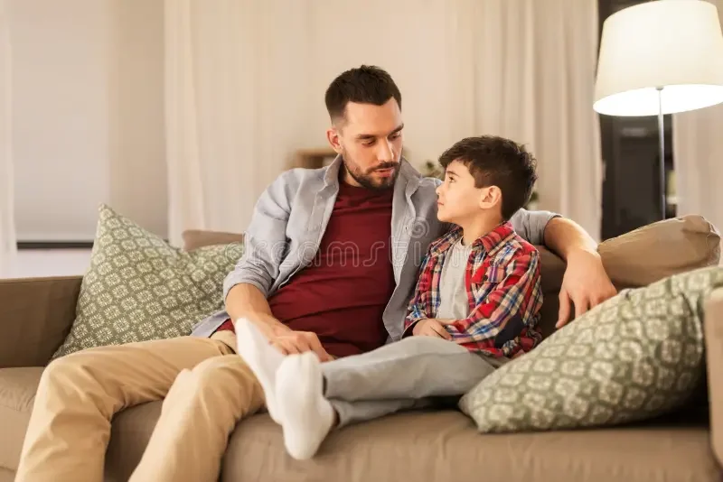 “Luego Te Digo”: Cuando Quedar Fuera De La Conversación También Comunica