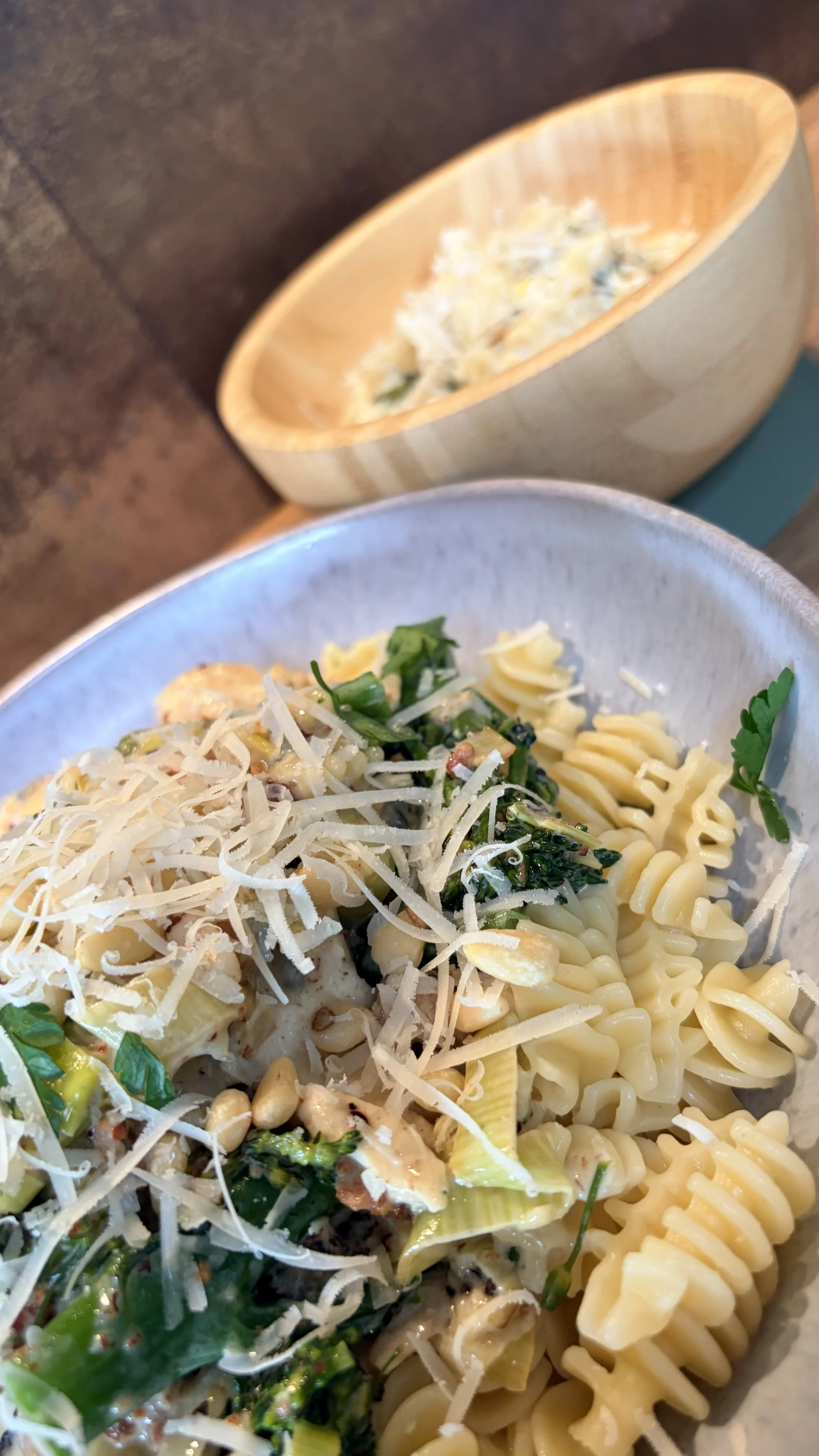 CHICKEN, SAINT AGUR AND PANCETTA PASTA 