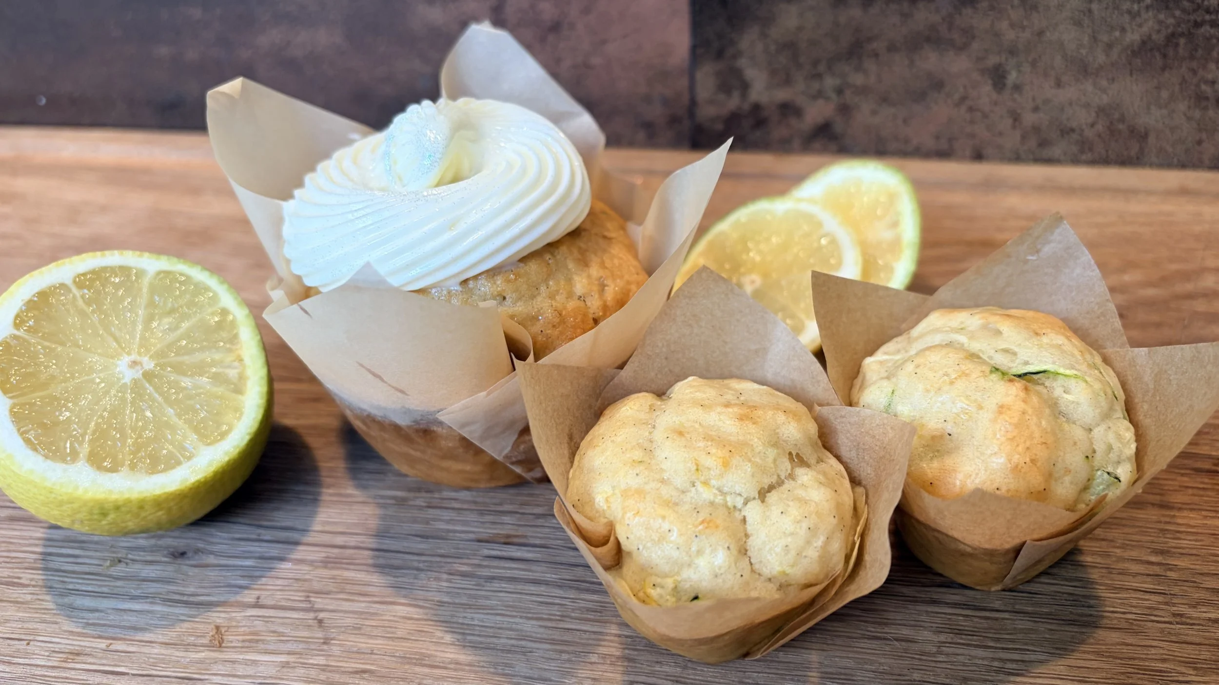 LEMON AND COURGETTE CHEESECAKE MUFFINS