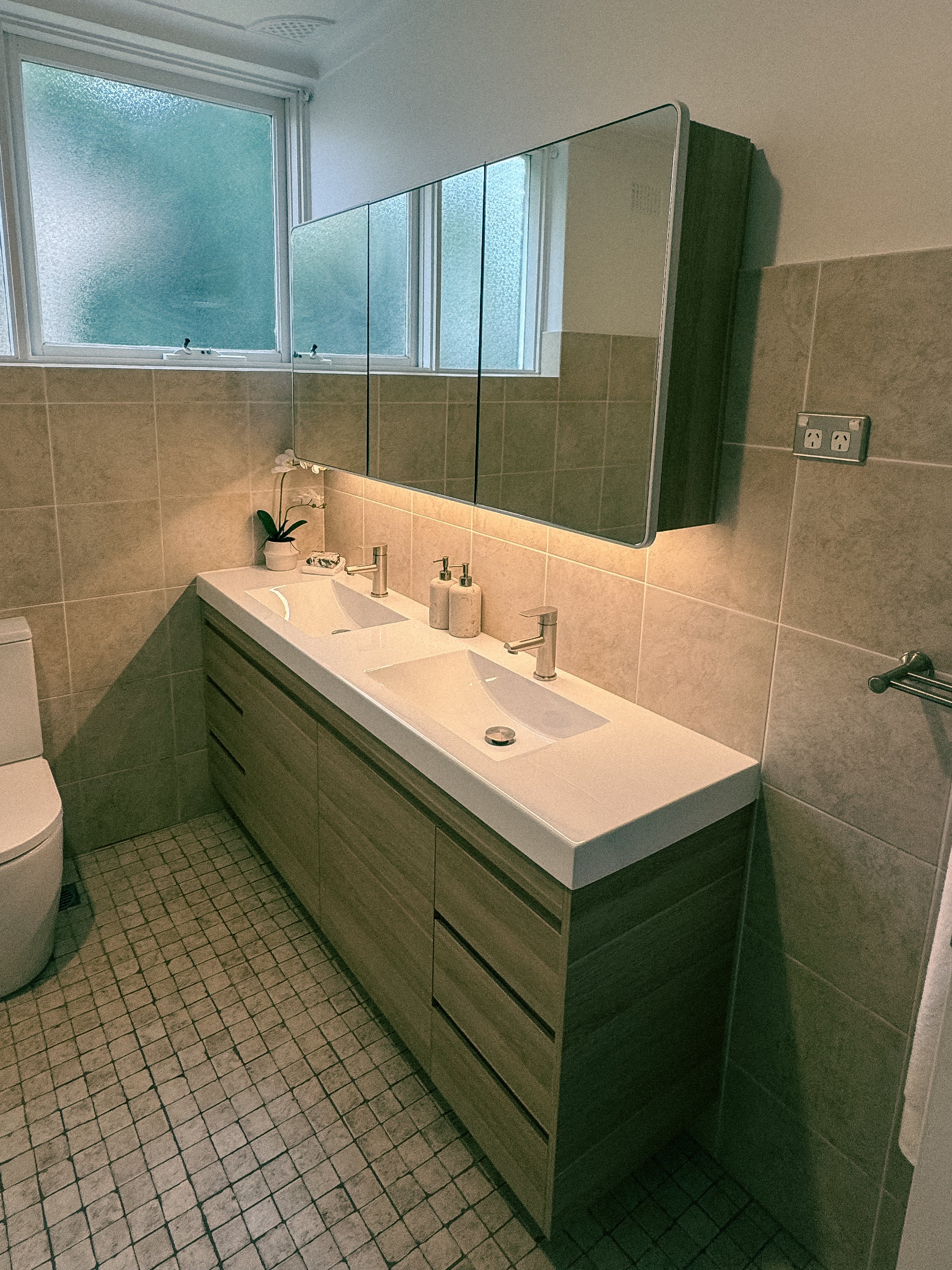 BATHROOM.