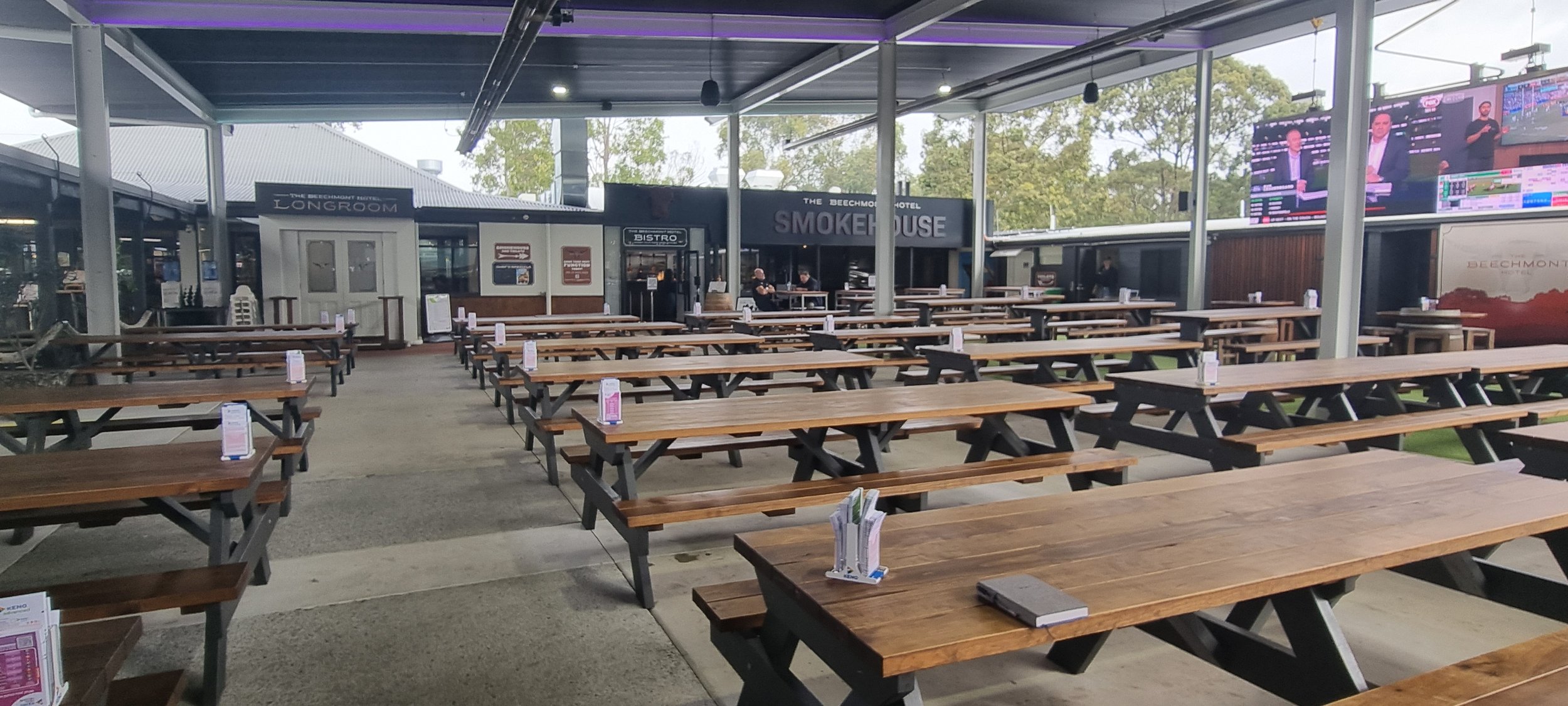 Beechmont Hotel Qld_Beer Garden.jpg