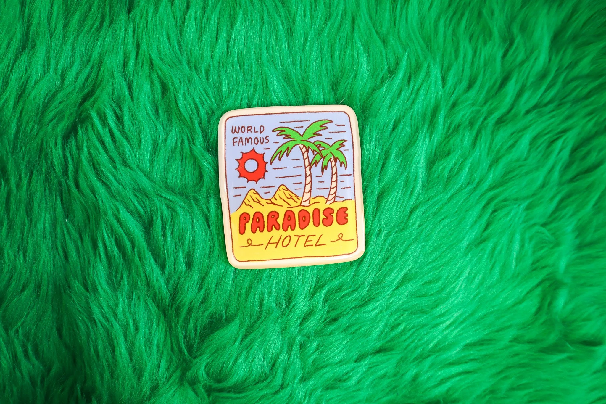 Paradise Hotel Magnet