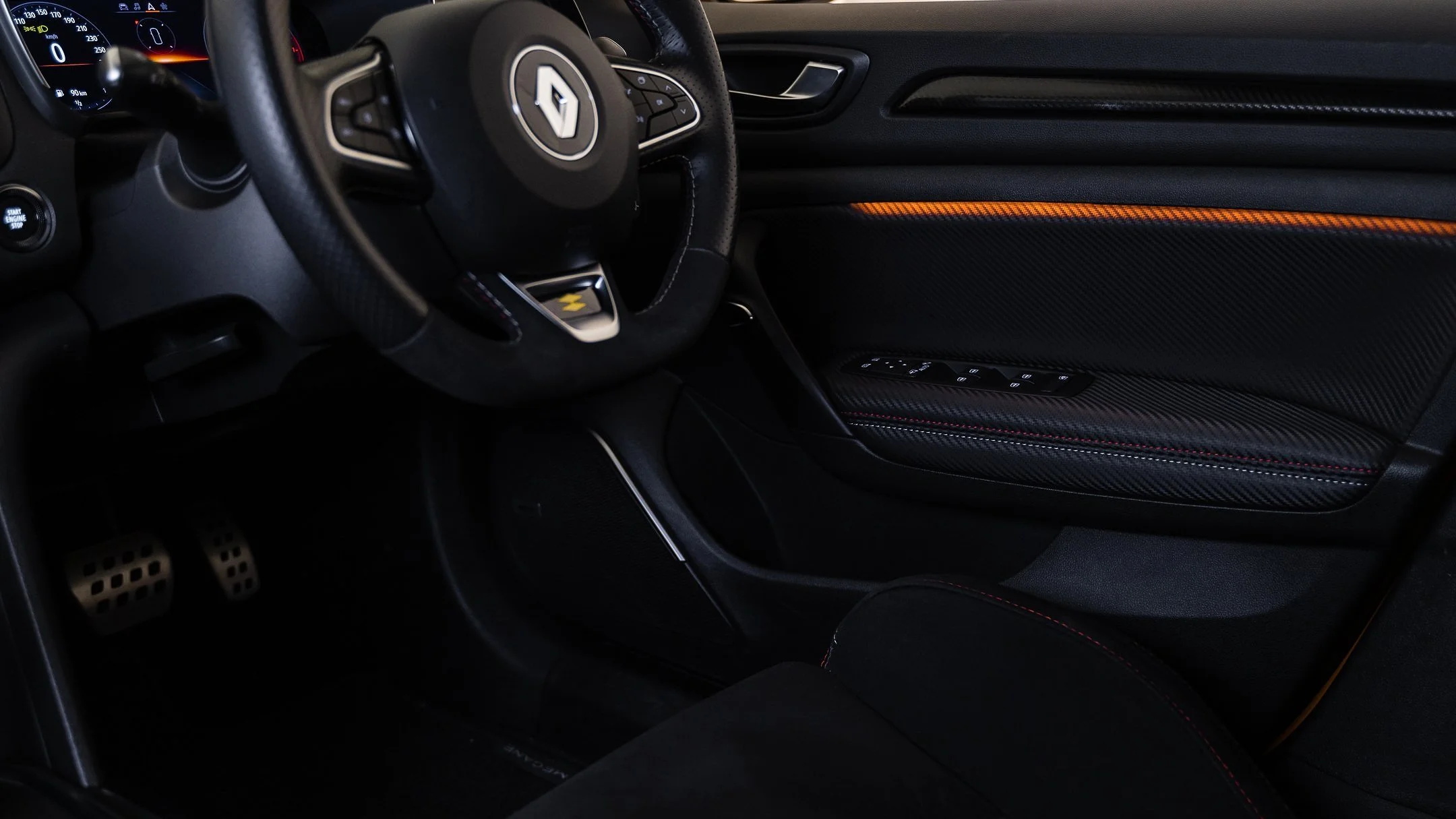 Megane+RS+indoors+%287+of+10%29.jpg