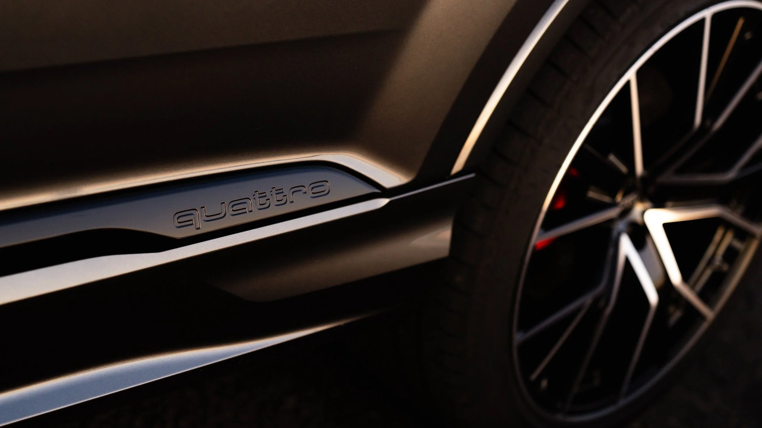 Audi+SQ7+%2812+of+19%29.jpg