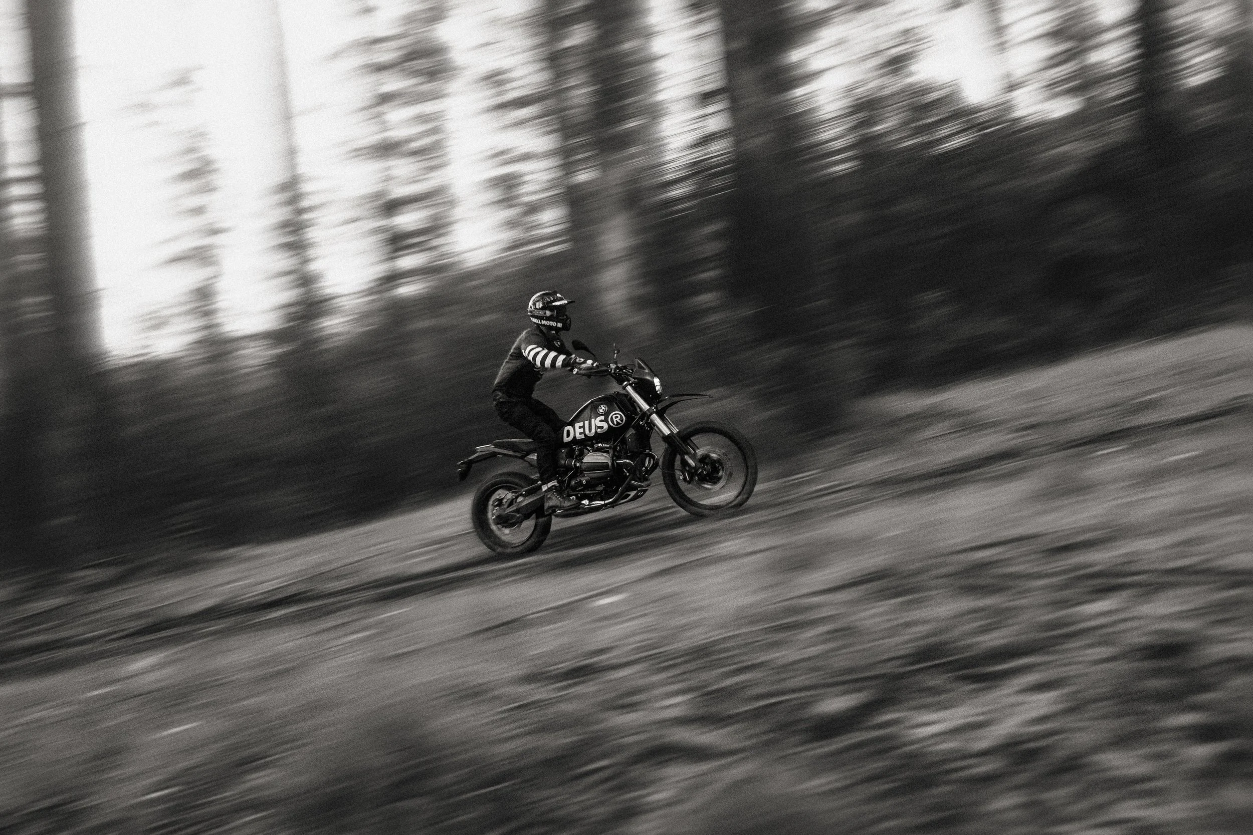 DEUS R12GS-17.jpg