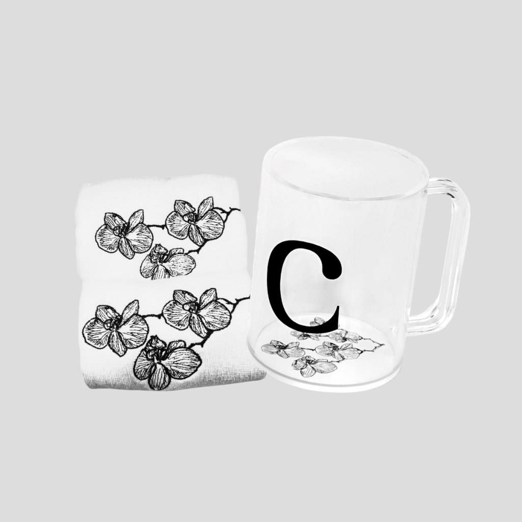 Orchid Lucite Wash Cup & Matching Fingertip Towels