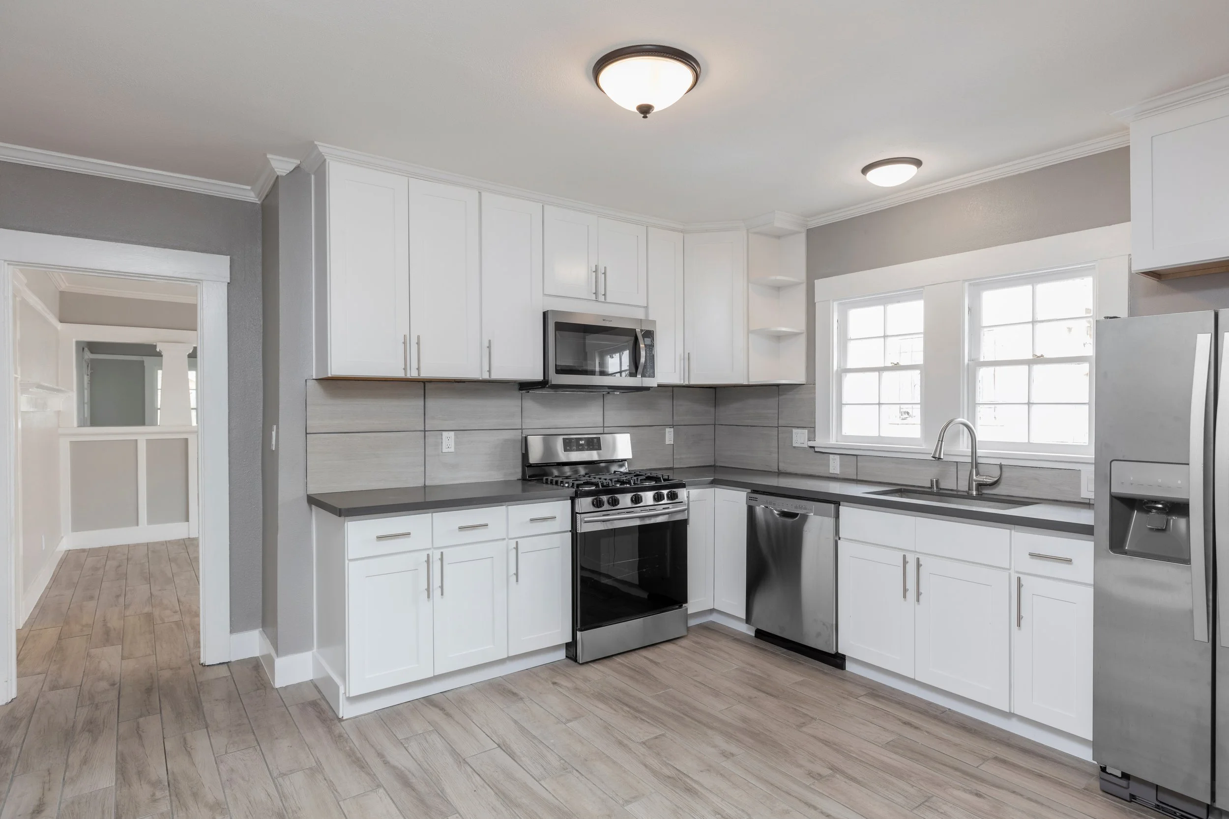 eleganti_cabinets27.jpeg