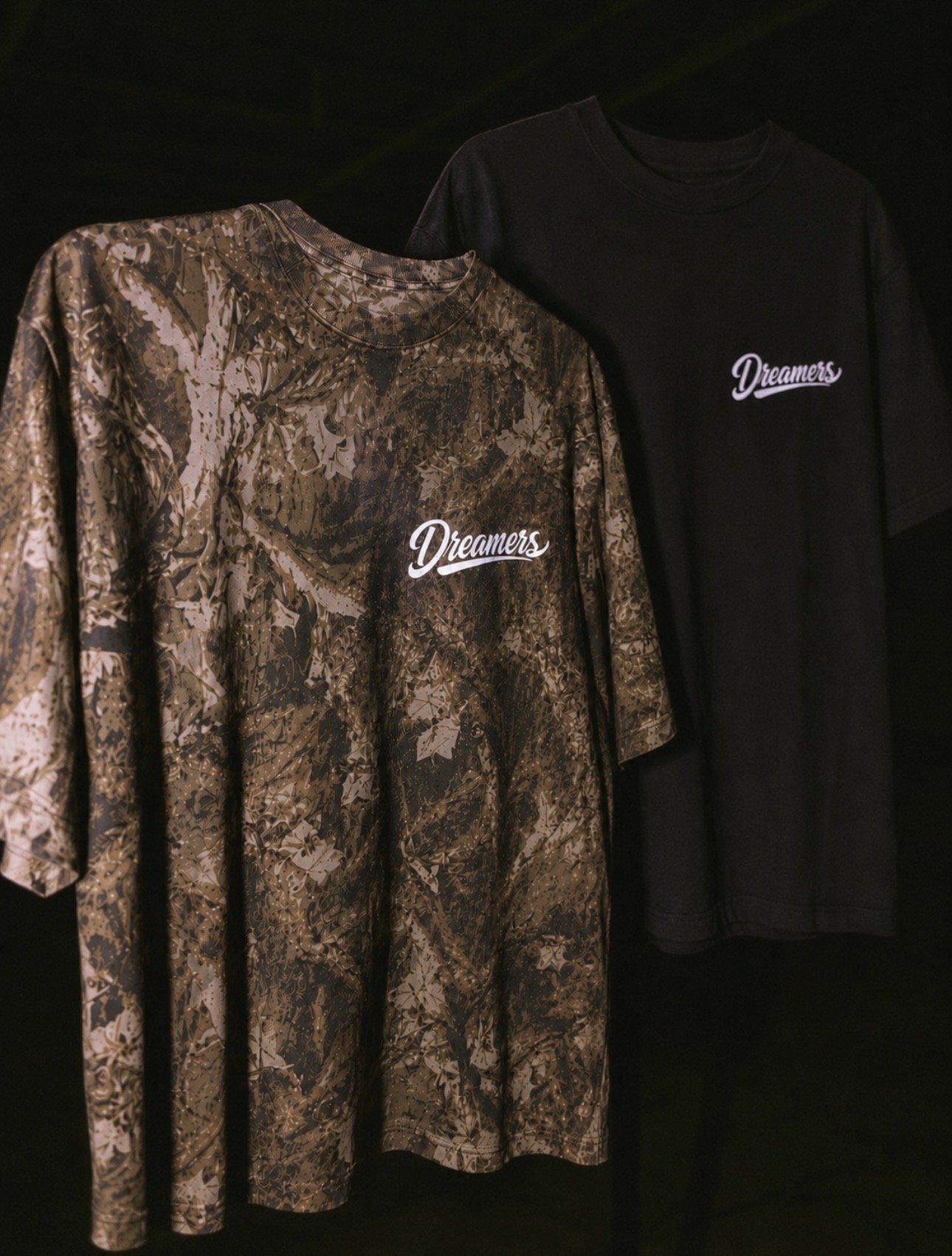 DREAMERS OVERSIZED T-SHIRT