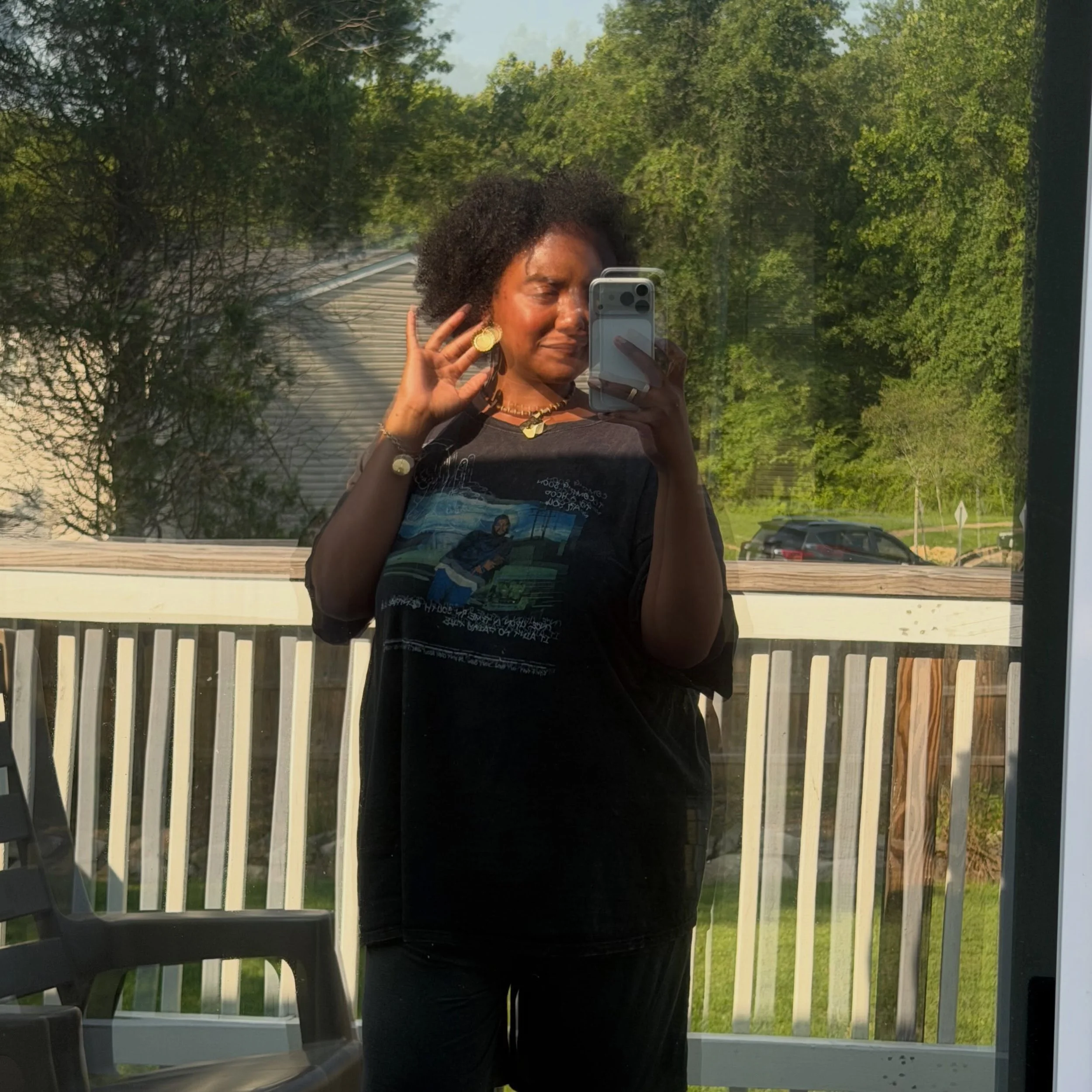 Black sound like rough hair and good hair. Look like history, sound spiritual.