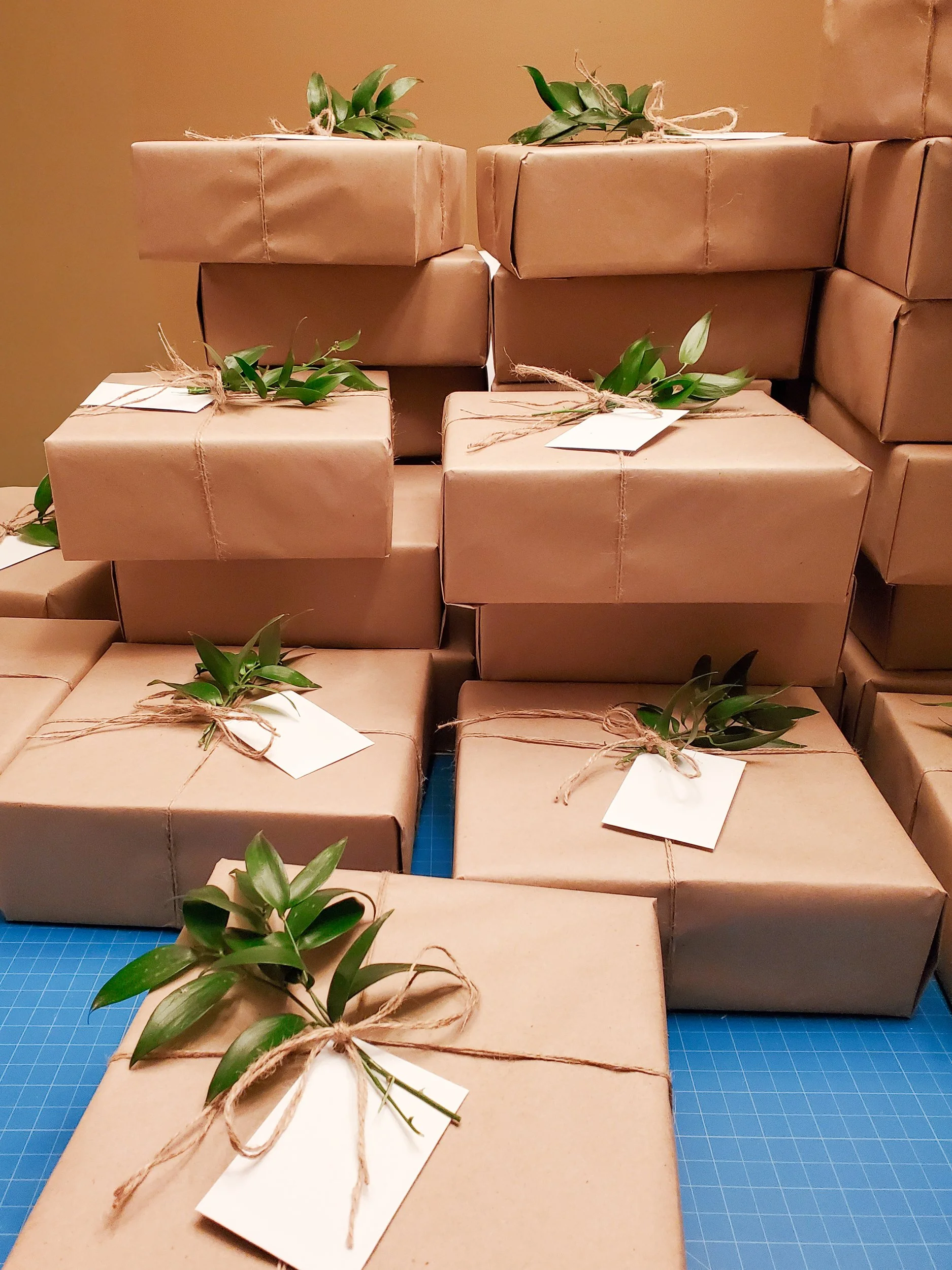WrappingHappy-171320.jpg