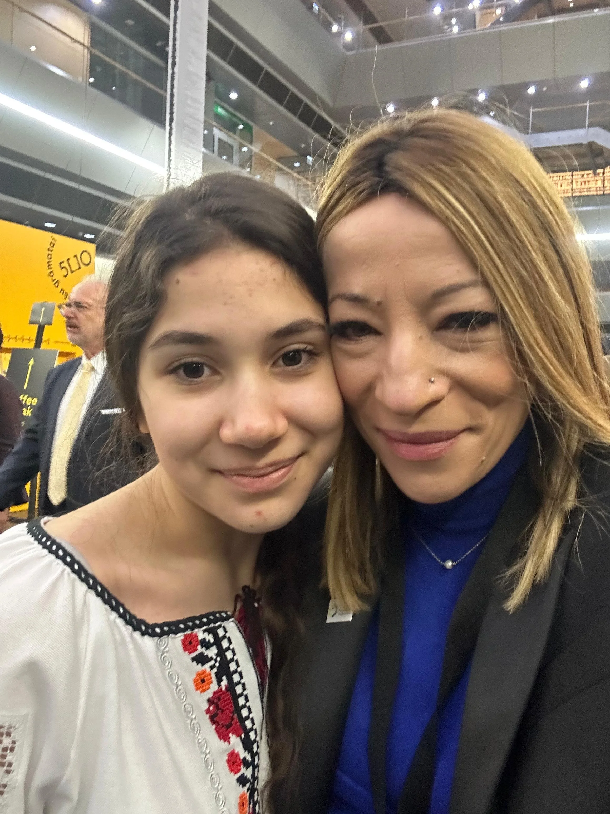 Veronika Vlasova  & Mariam Lambert 01.jpeg