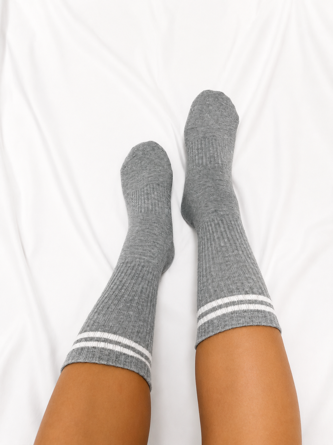 GREY GRIP CREW SOCKS