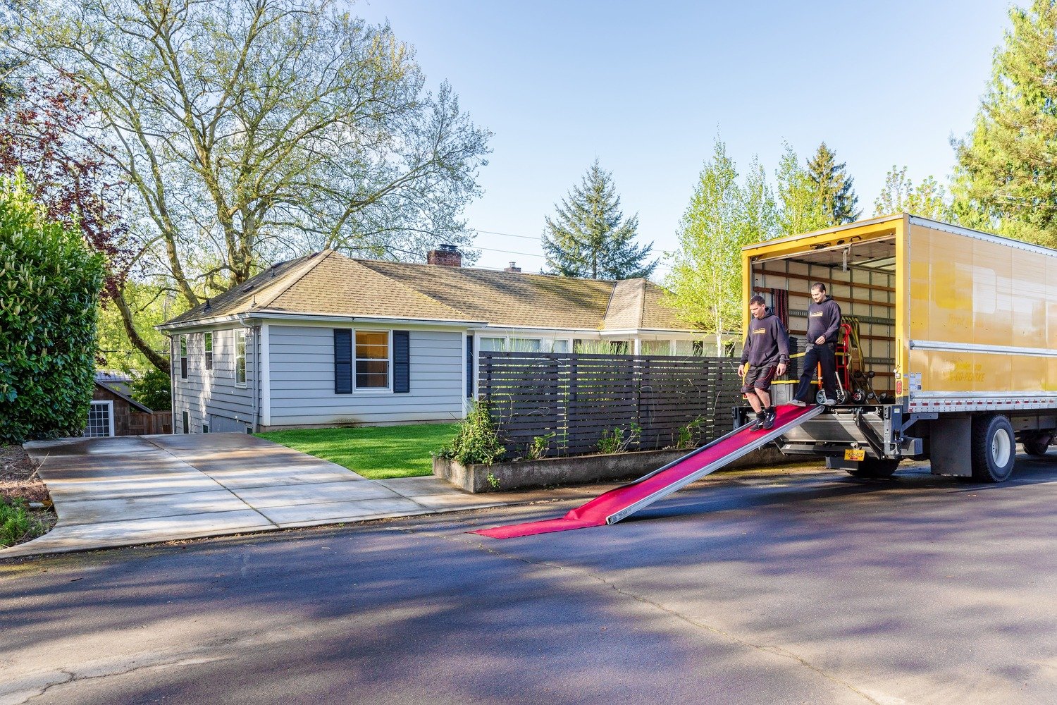 Here’s How To Keep Moving A Large Property Organized And Efficient