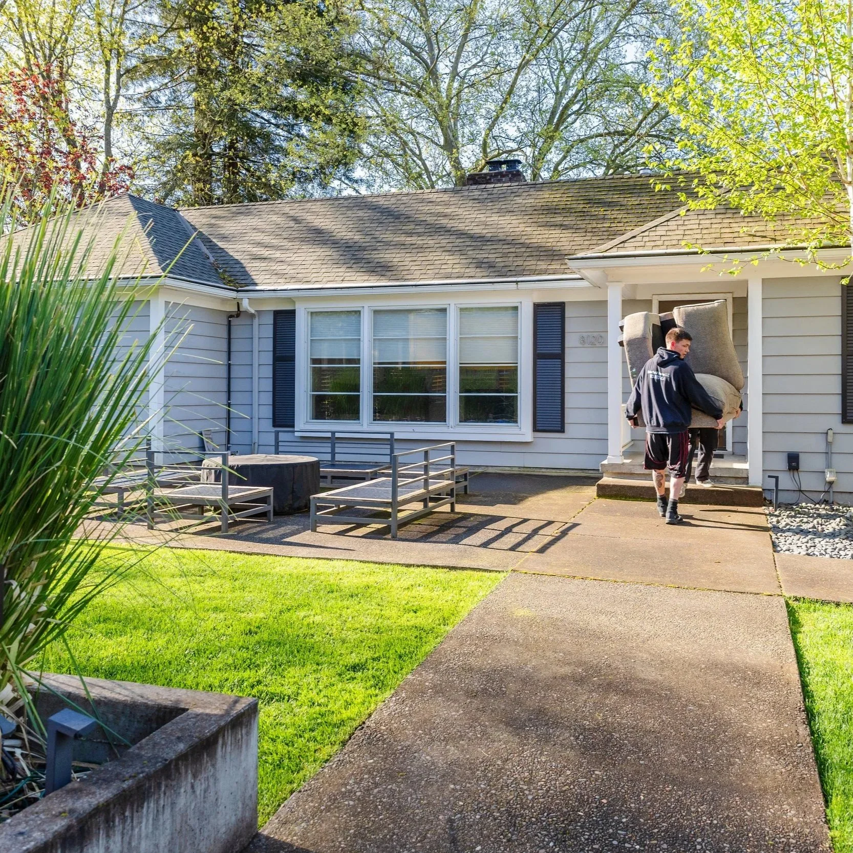 luxury furniture moving in Oregon