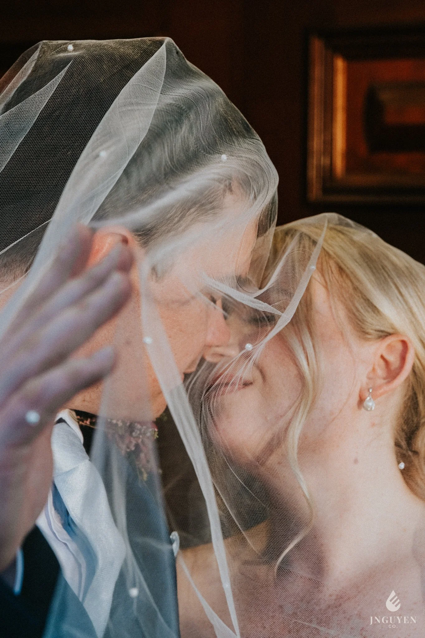 24-lisa-dan-gold-creek-canberra-wedding.jpg