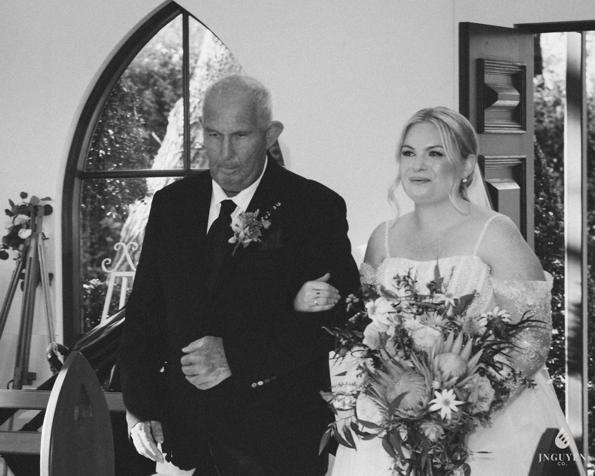 13-lisa-dan-gold-creek-canberra-wedding.jpg