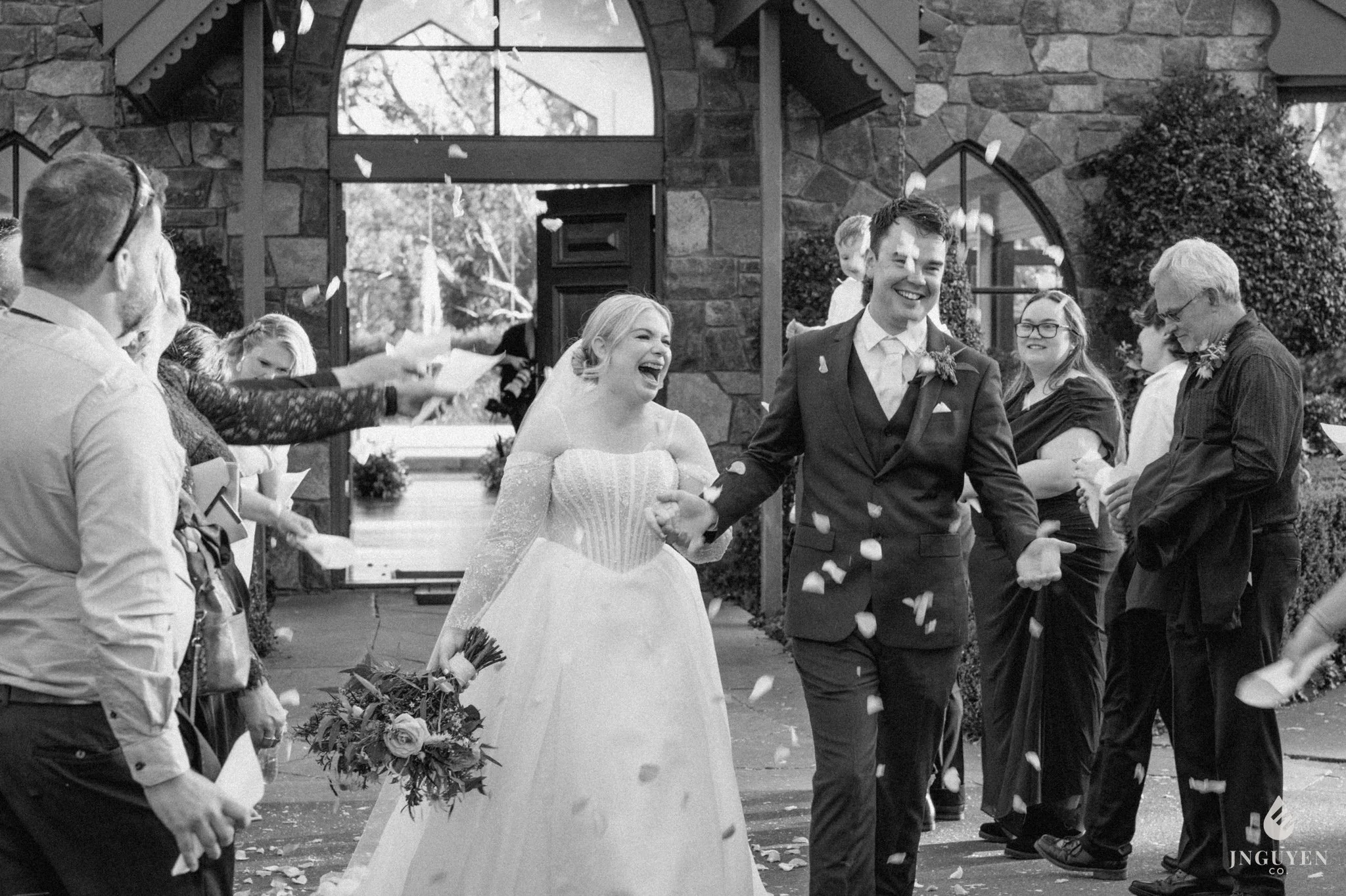 18-lisa-dan-gold-creek-canberra-wedding.jpg