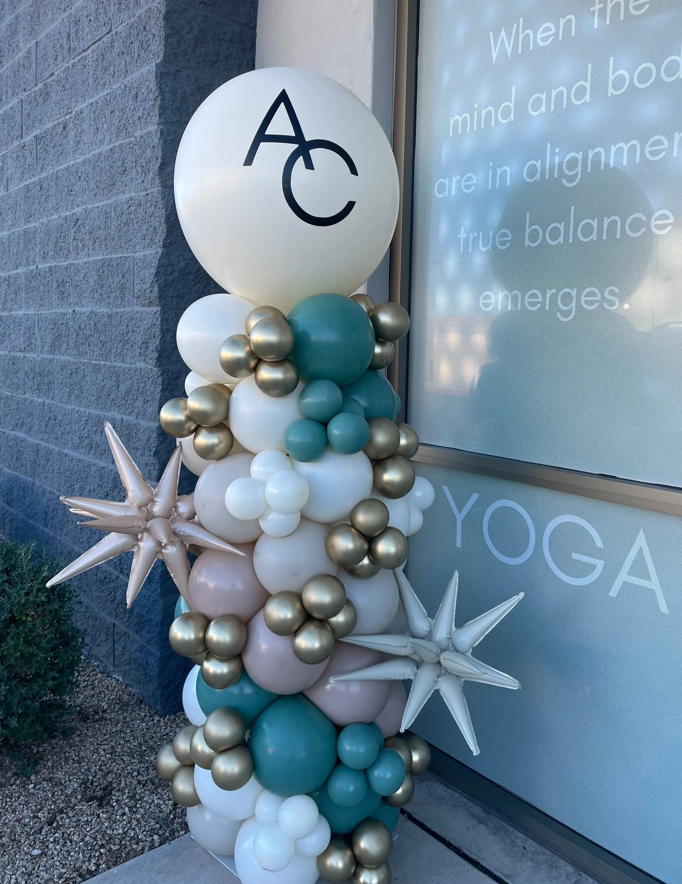 Grand Opening organic balloon column - 