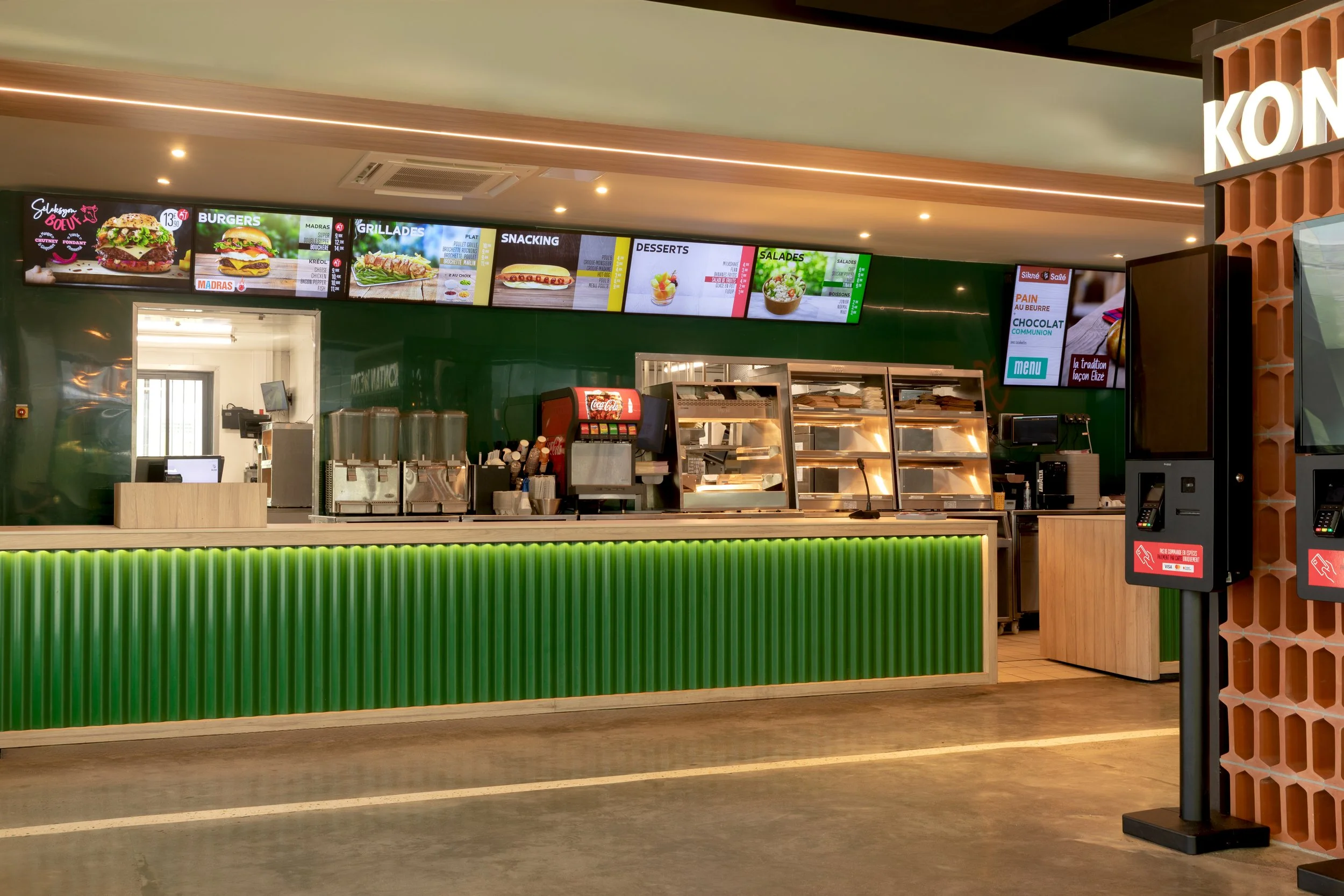 Snack Elizé Rivière Salée SLM Architectes (10).jpg