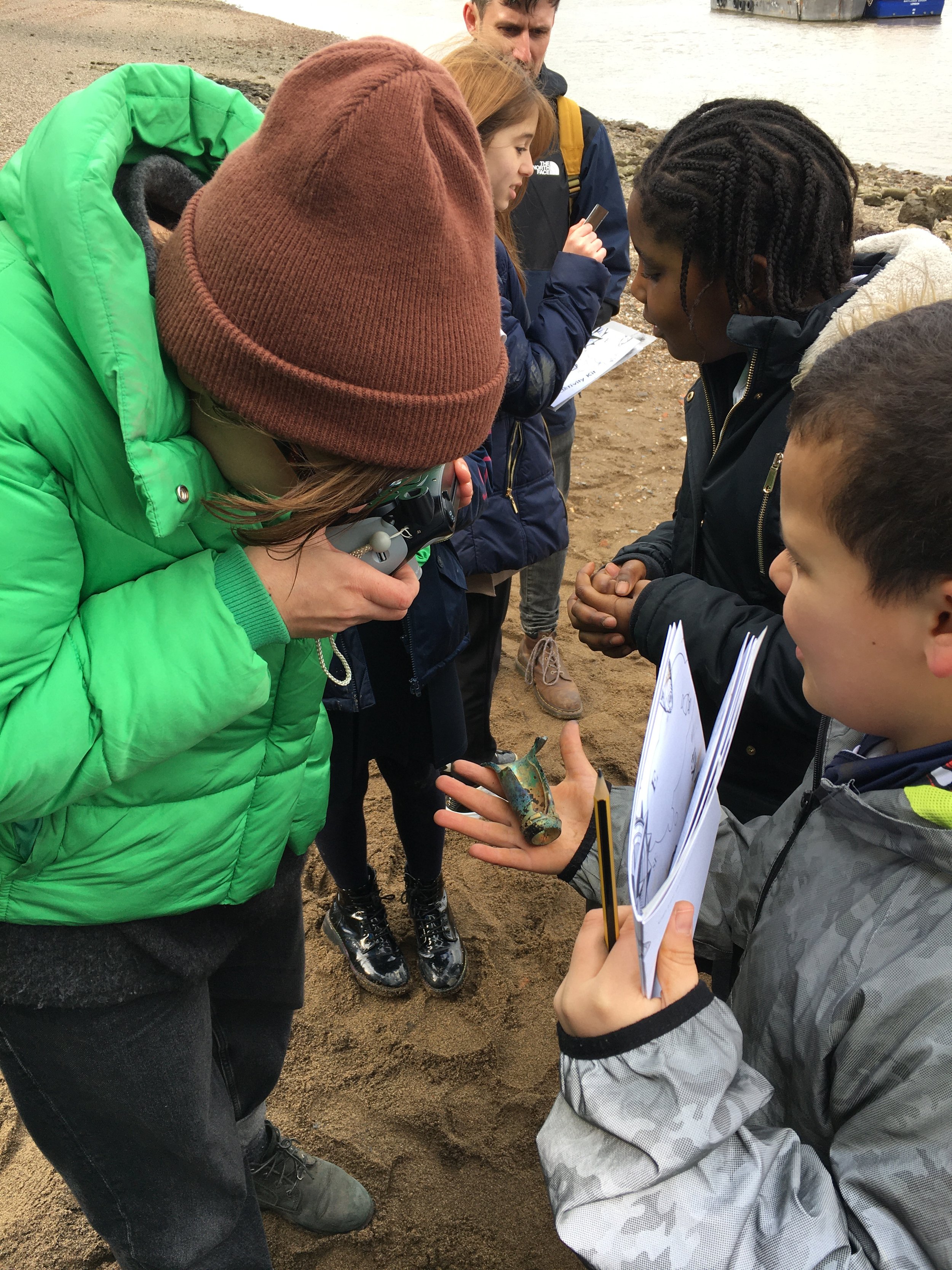 Drawing and Photographing finds - Mudlarking workshop.JPG