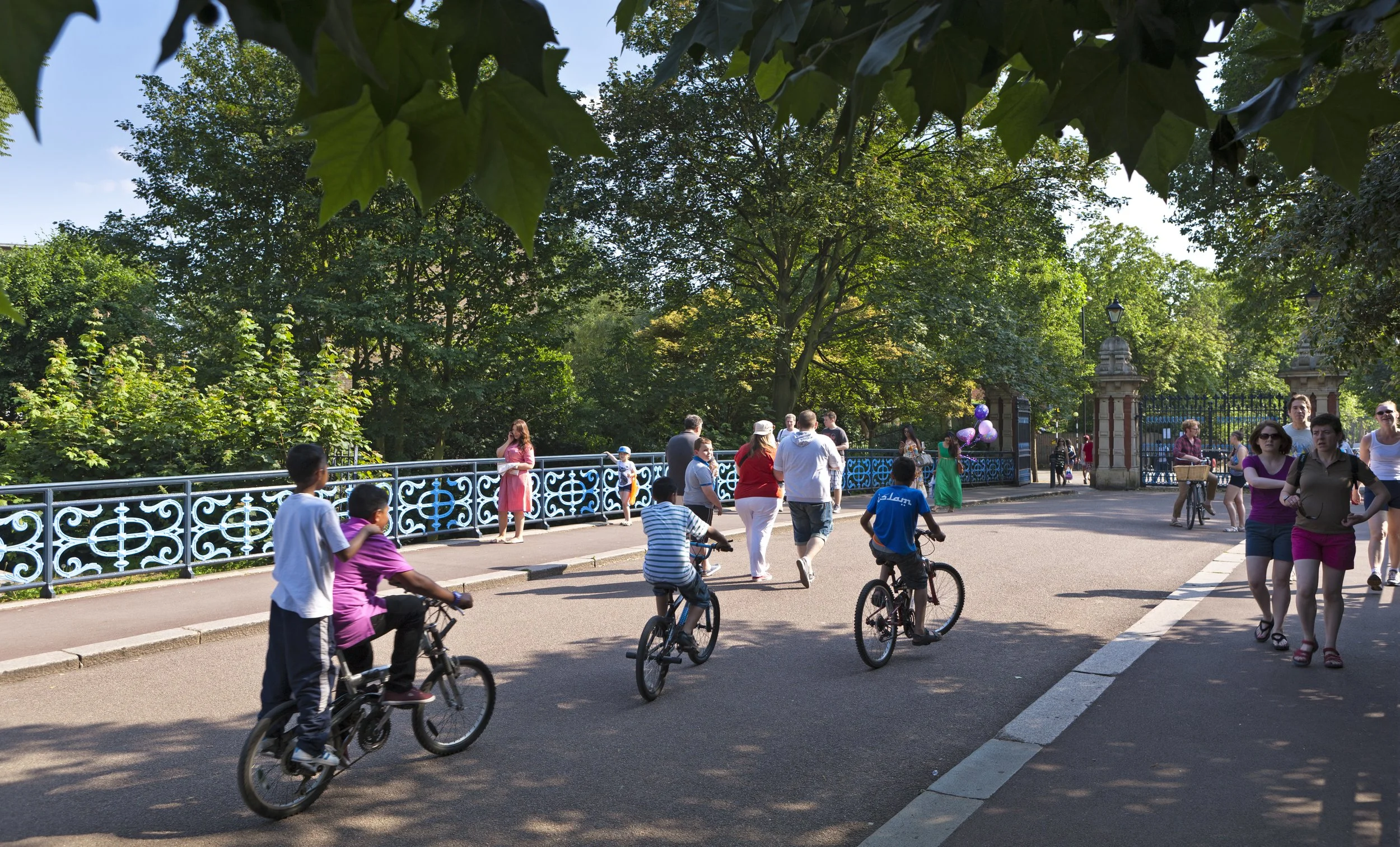 2816_Victoria_Park_018.jpg