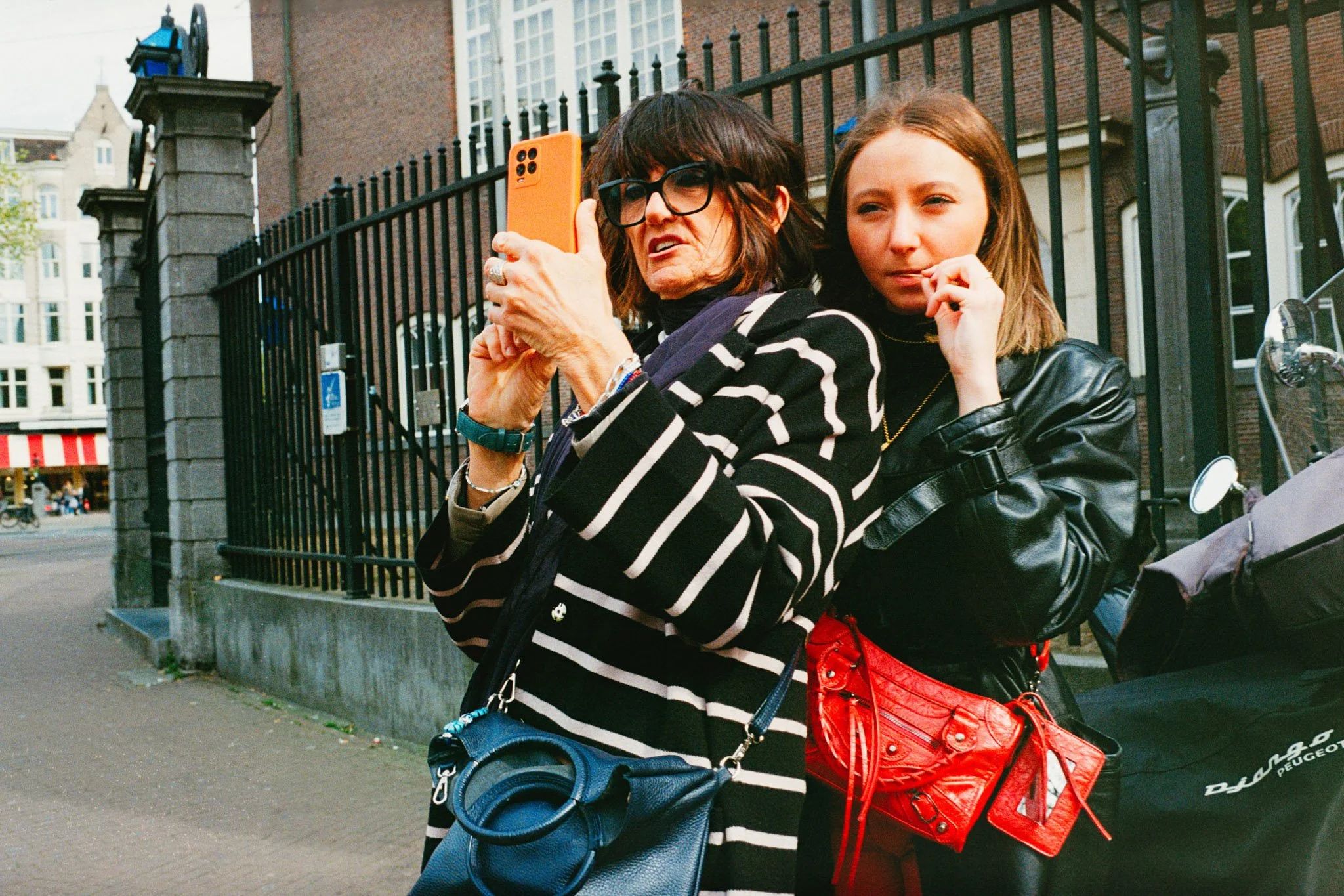 26_04-37-2.jpg