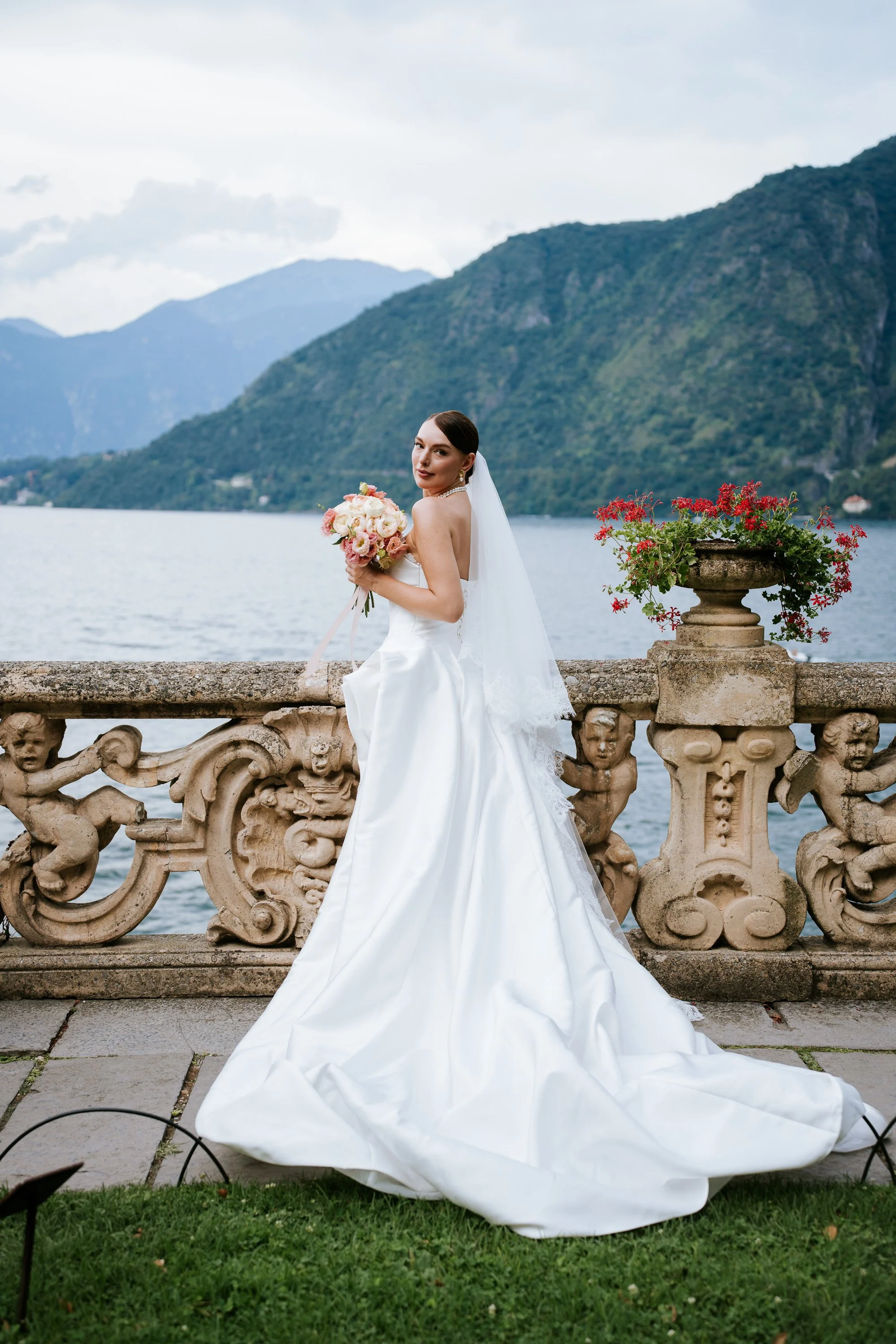 Wedding photographer villa balbianello lake como italy destination-11.jpg