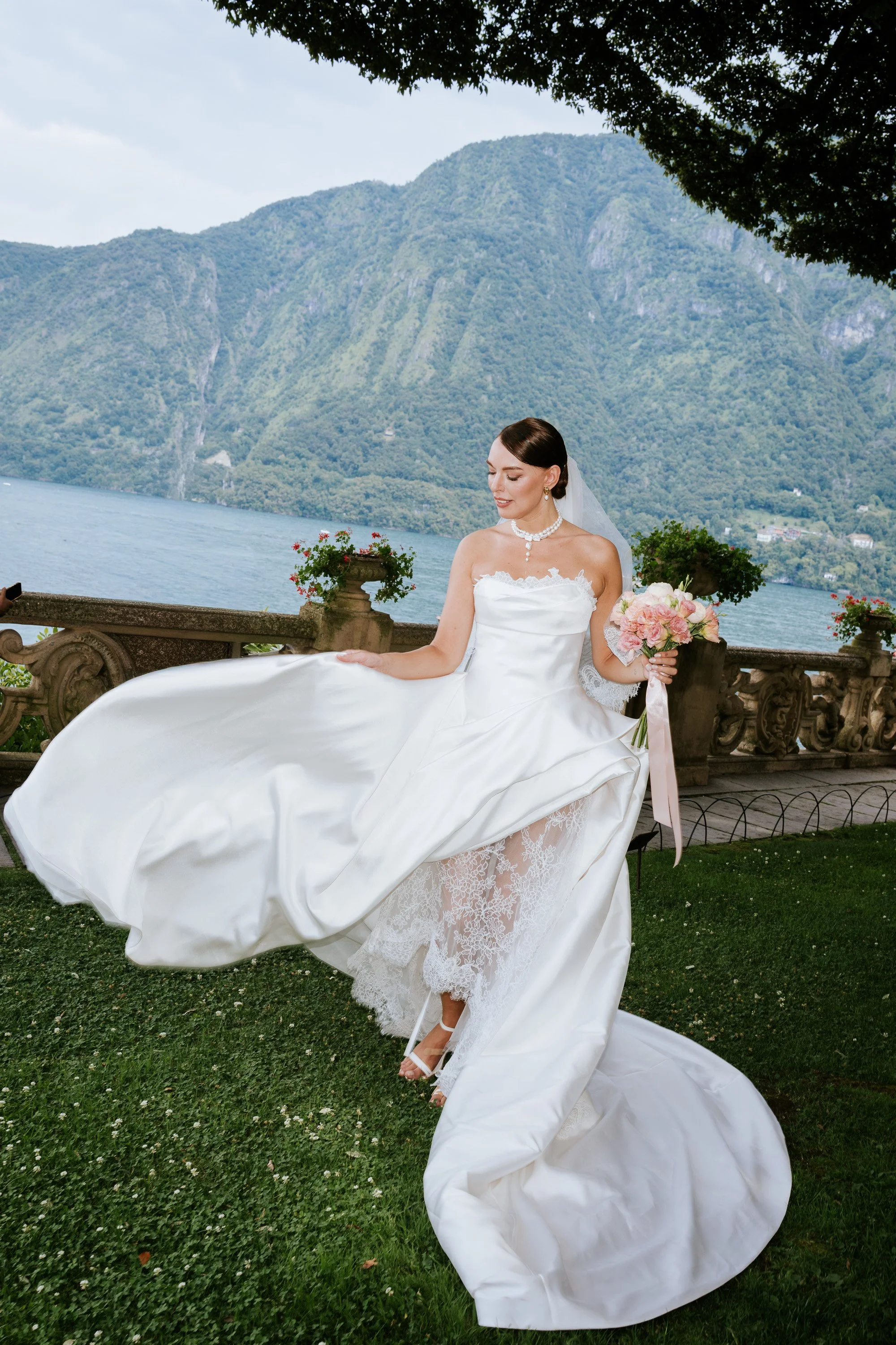 Wedding photographer villa balbianello lake como italy destination-19.jpg