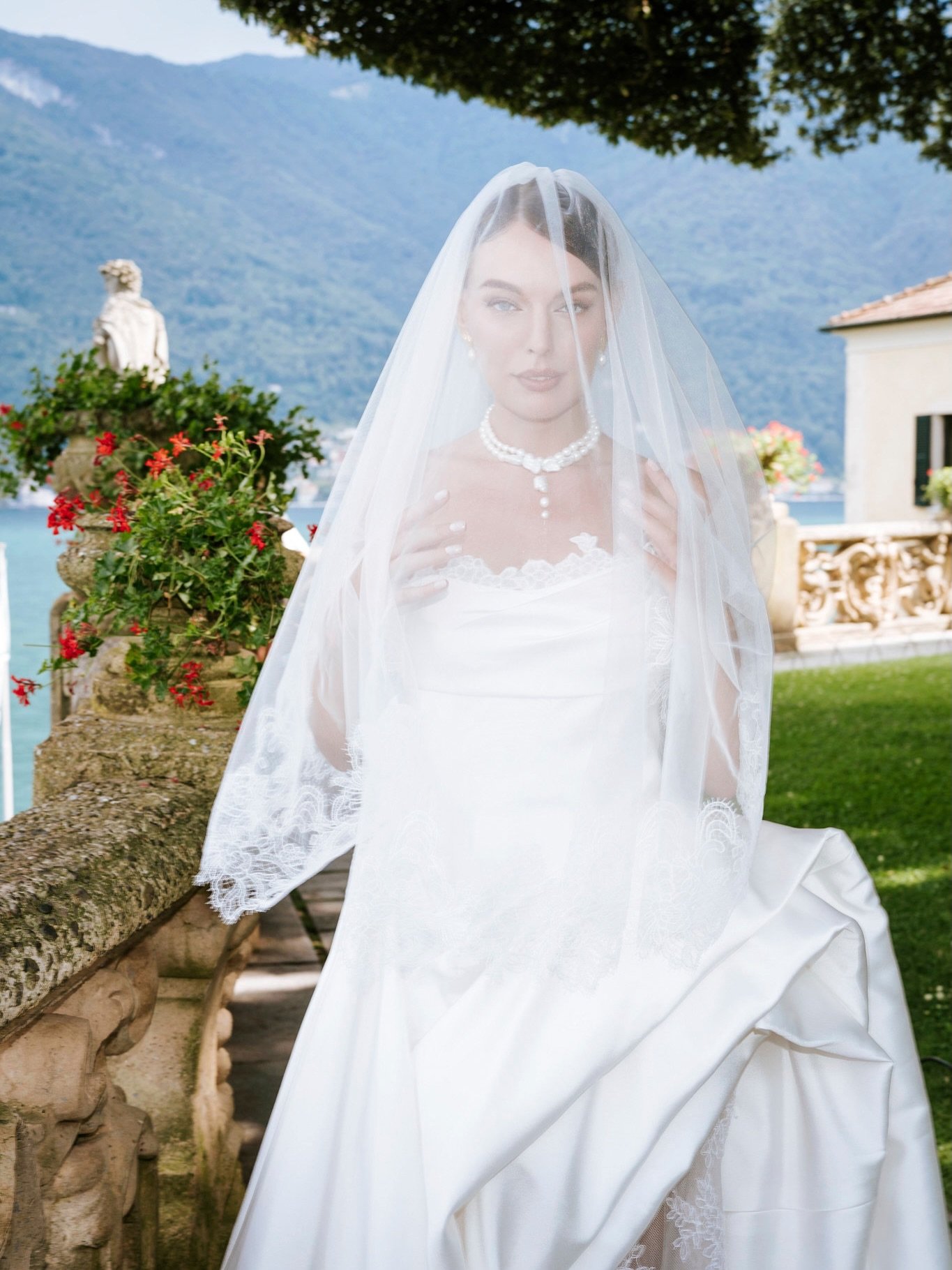Wedding at Villa del Balbianello, Lake Como &ndash; Timeless Elegance on the Water

Villa del Balbianello remains one of the most spectacular locations for a luxury Lake Como wedding, and this shoot shows exactly why. Baroque terraces with carved sto