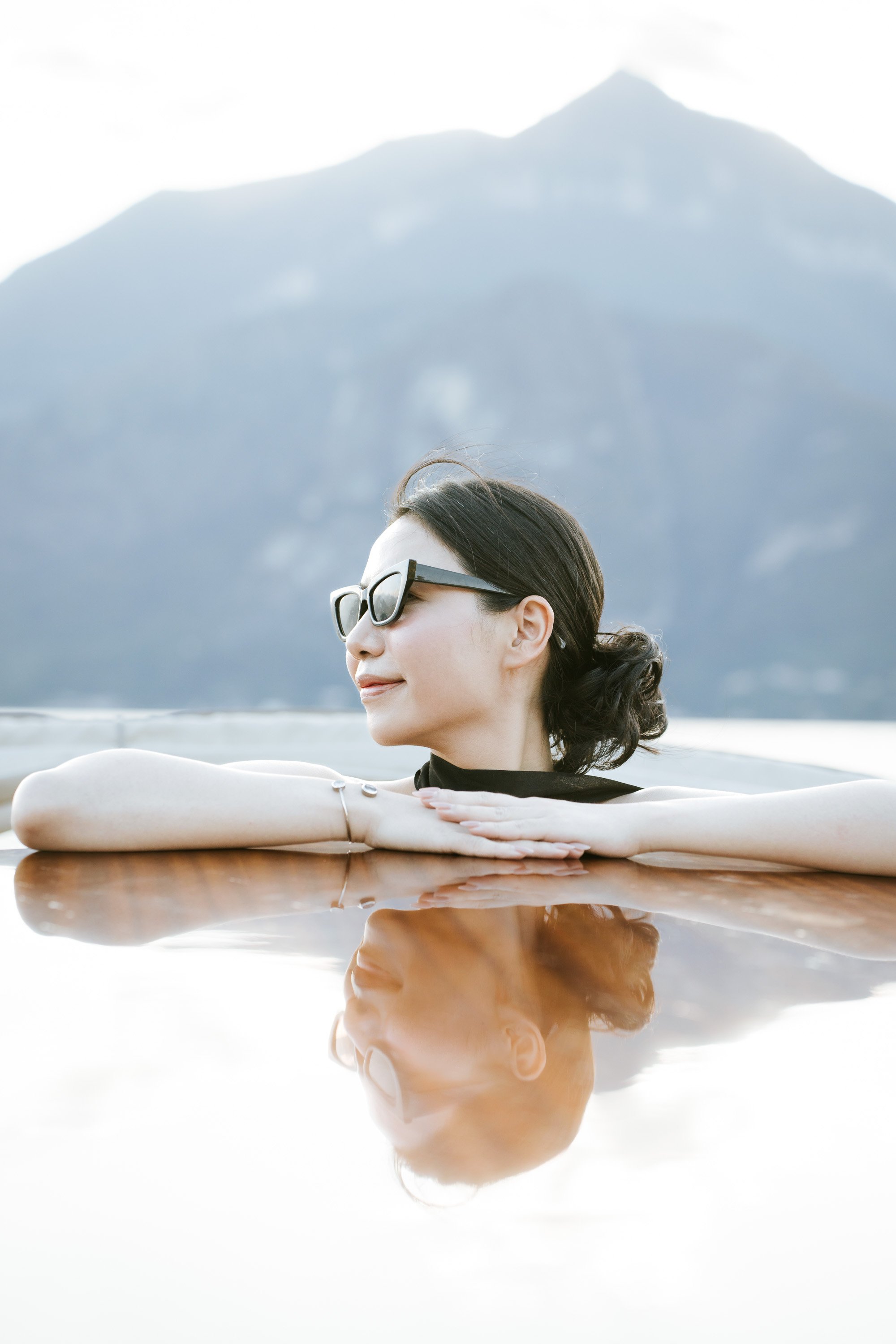 Villa Monastero Varena Lake Como riva boat thai photoshoot -157.jpg