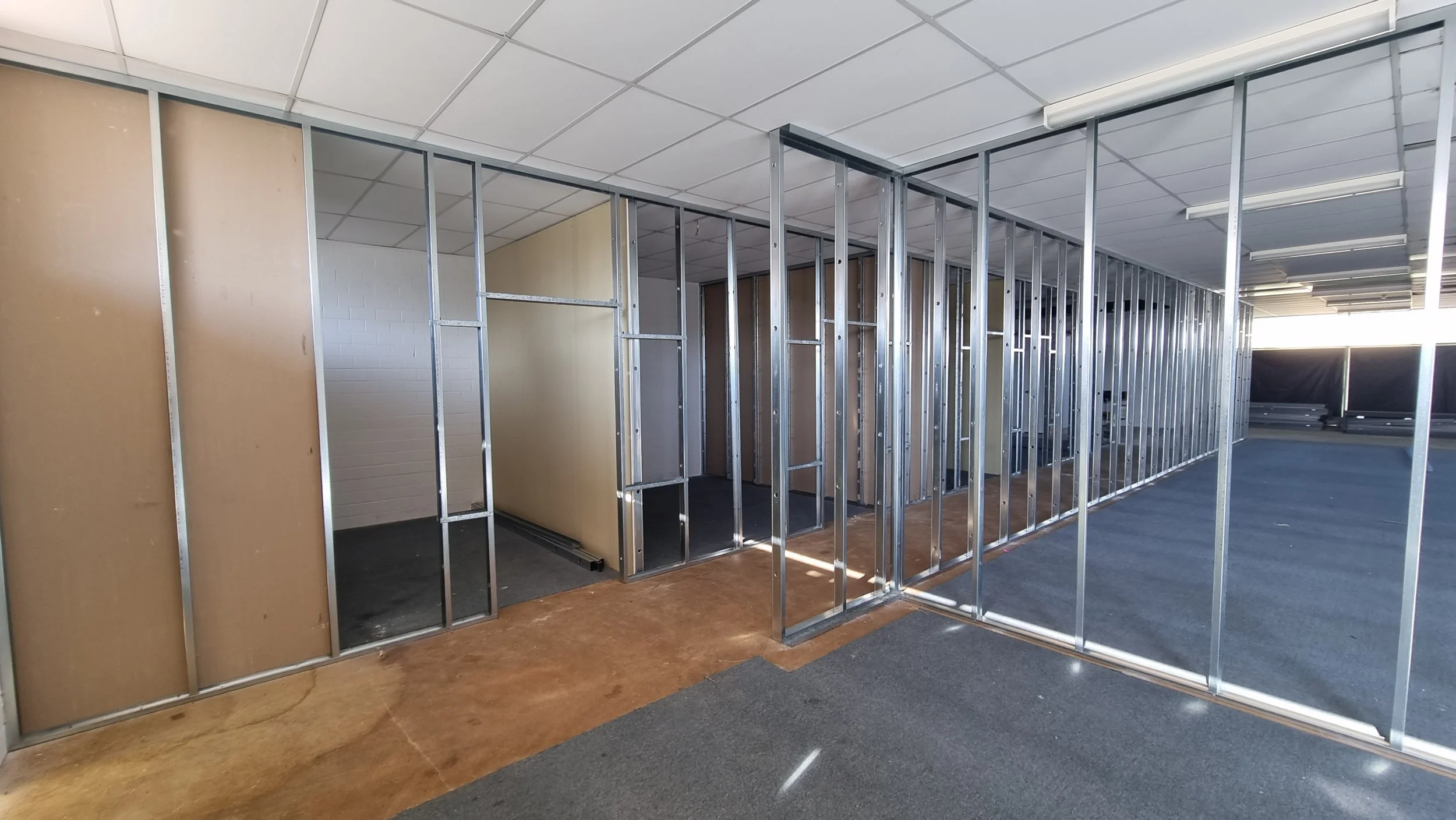 Plasterboard wall framing