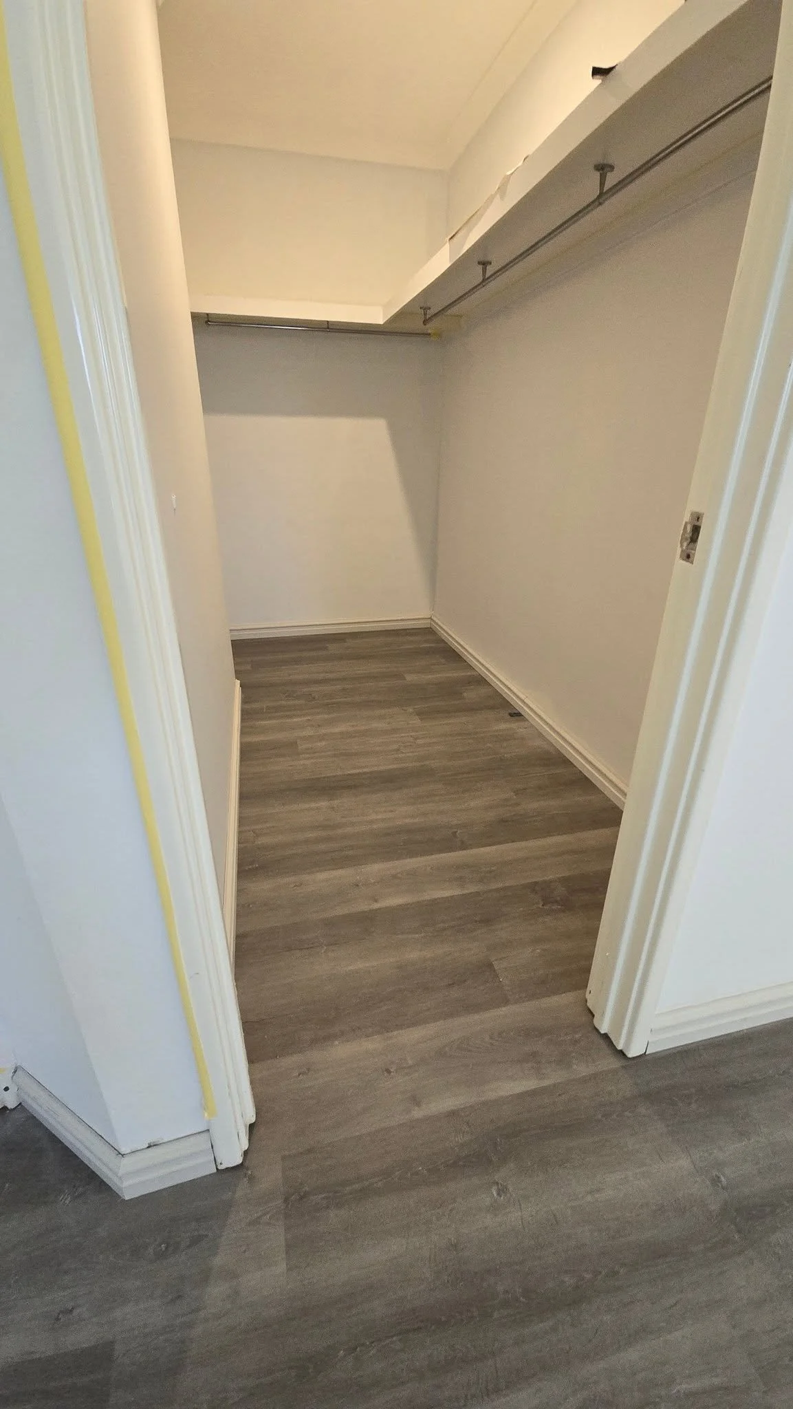 Hybrid floor installations