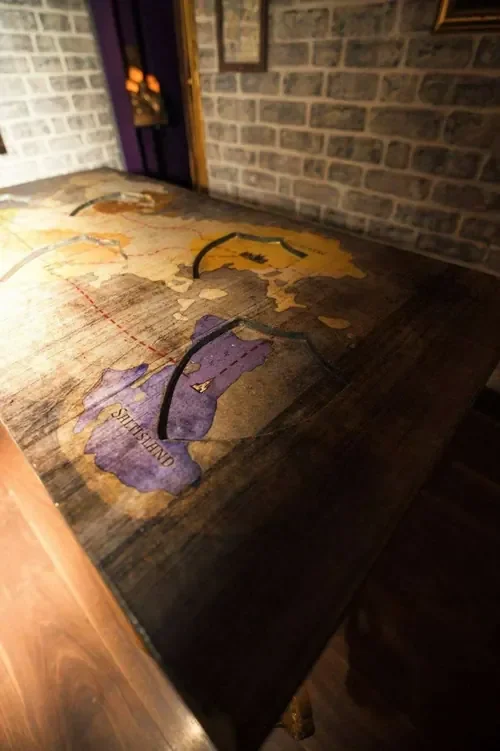 The kingdom map table showing Saltisland inside Overthrone — Escape London Shepherd’s Bush