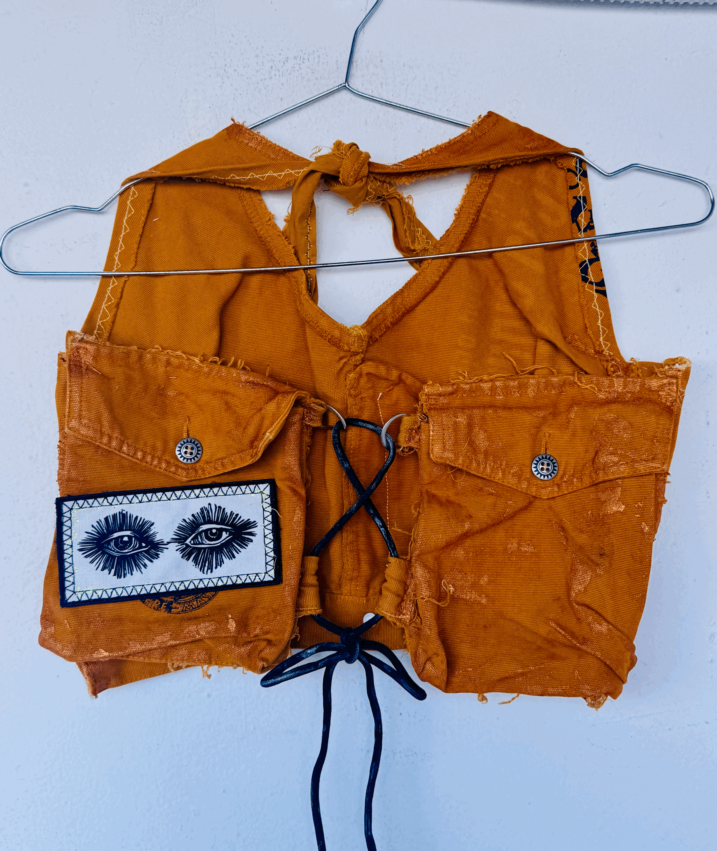 The scorpion top