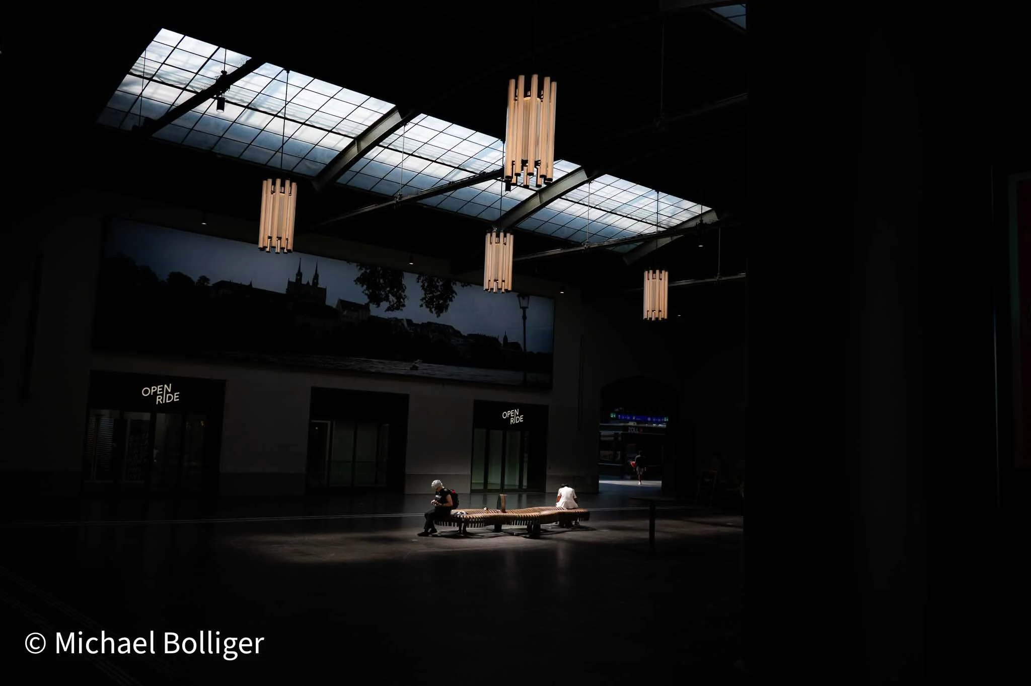 negative Space, Basel Bahnhof SBB
