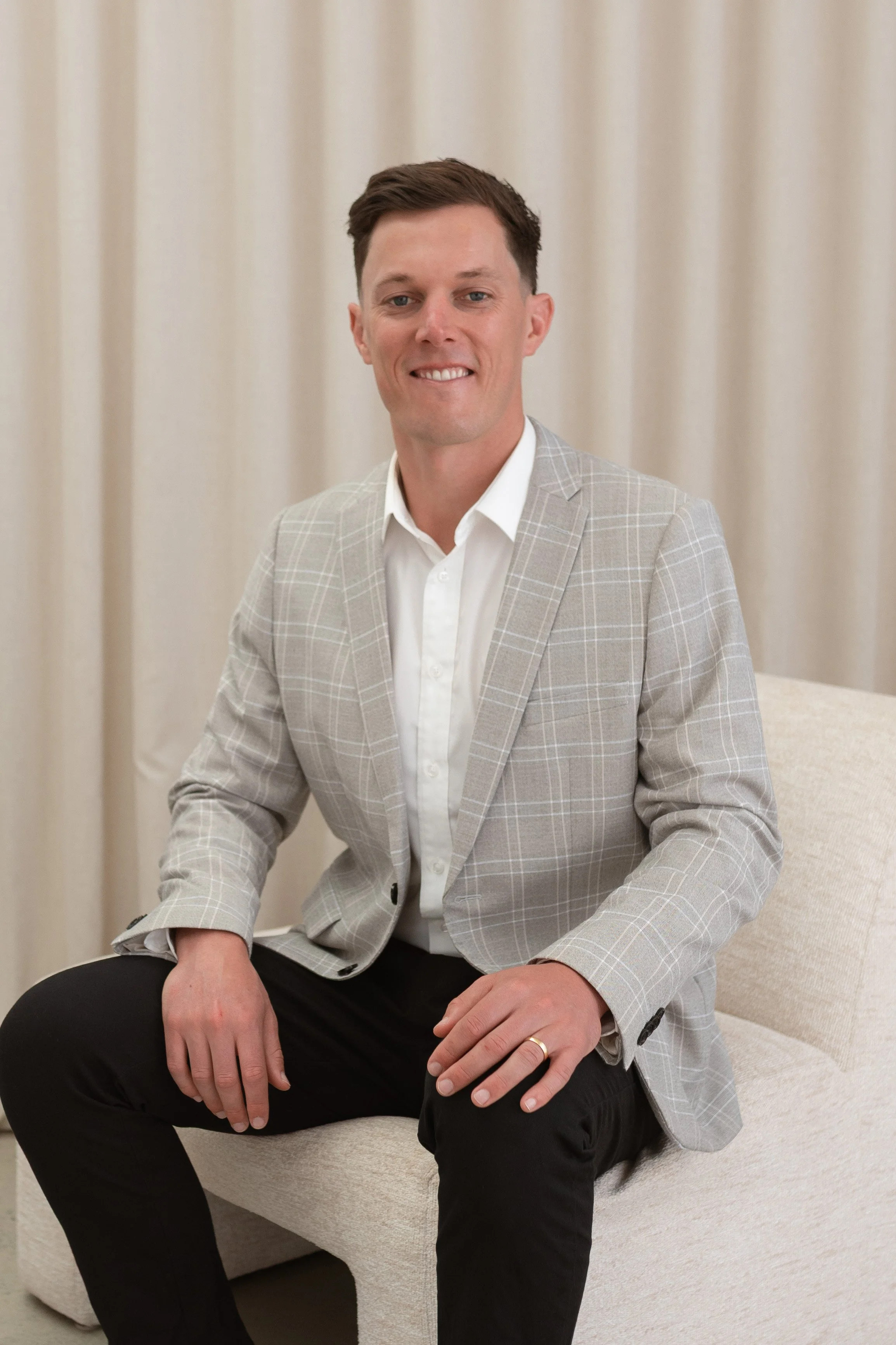 Celebrant Troy Austin, Luna Mare Weddings
