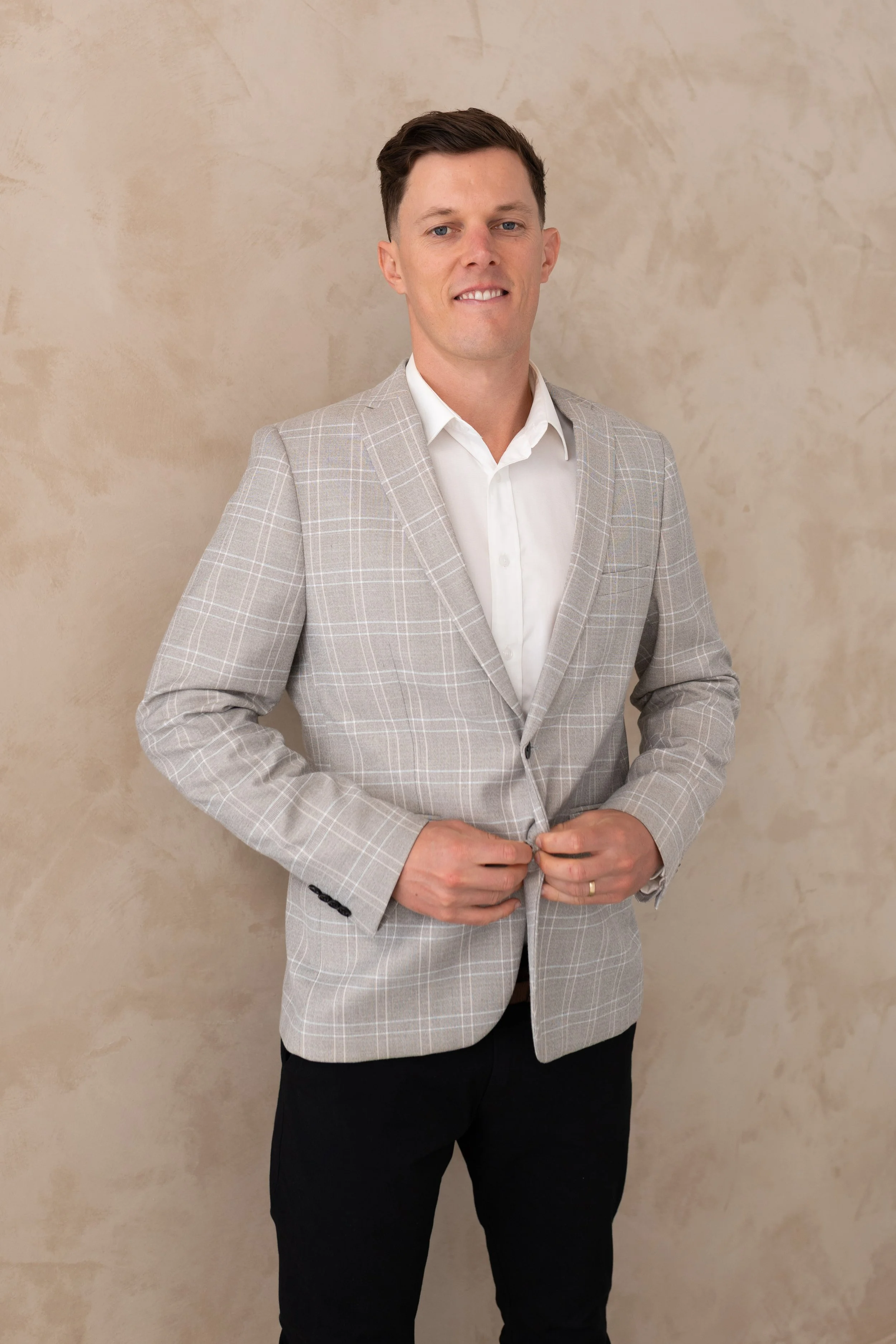 Celebrant Troy Austin, Luna Mare Weddings
