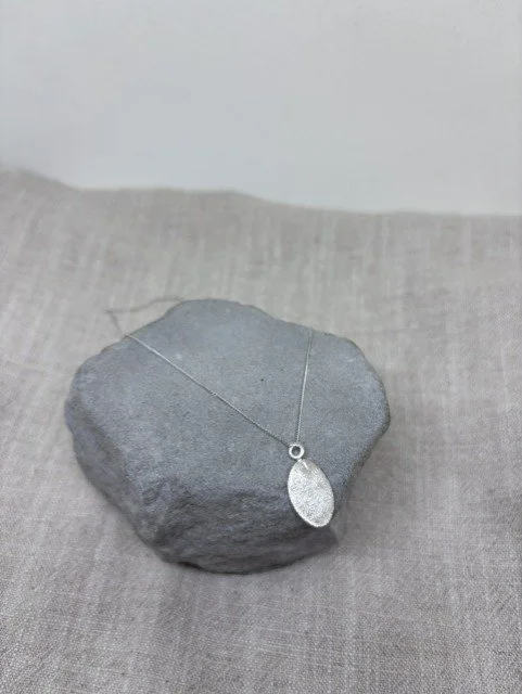 Silver Floral Print Necklace