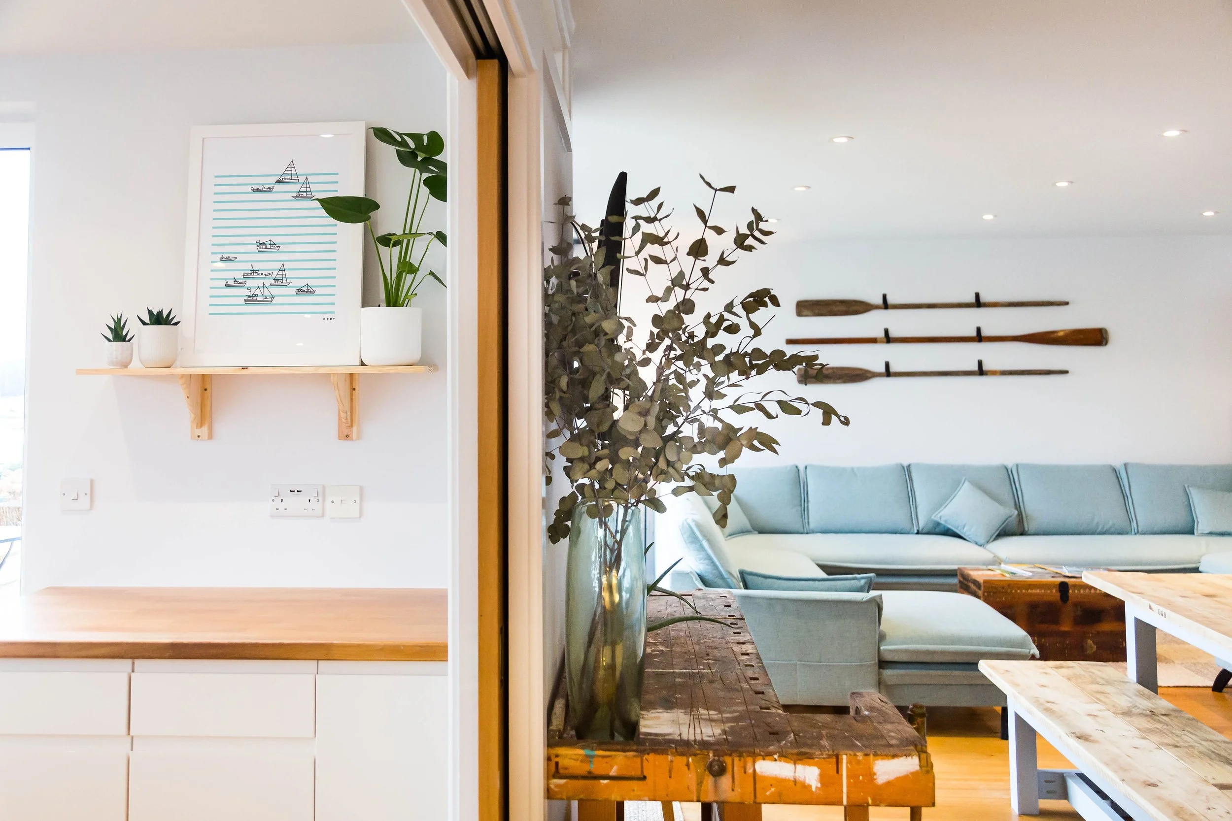 Seaflowers living room and kitchen