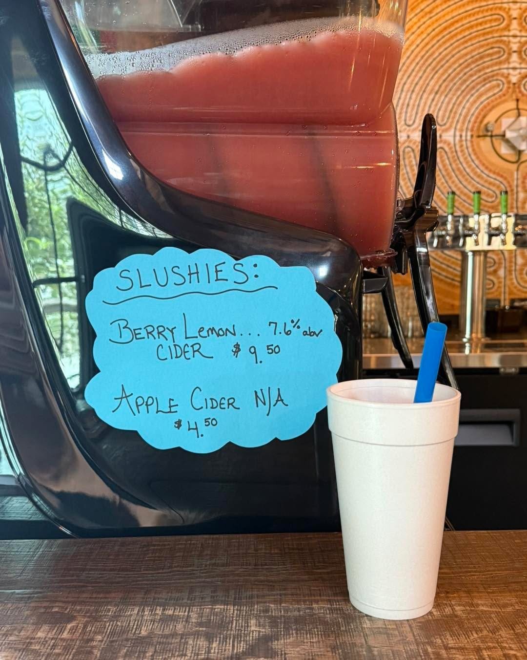 Live Music-happening NOW! Indoor and Outdoor seating, walk the labyrinth, enjoy the gazebo in the orchard, cool off in our new game room&hellip;so many options! Natural Bridge / Lexington KOA Holiday lvisitlexingtonva #lvisitlexingtonva #virginiacide