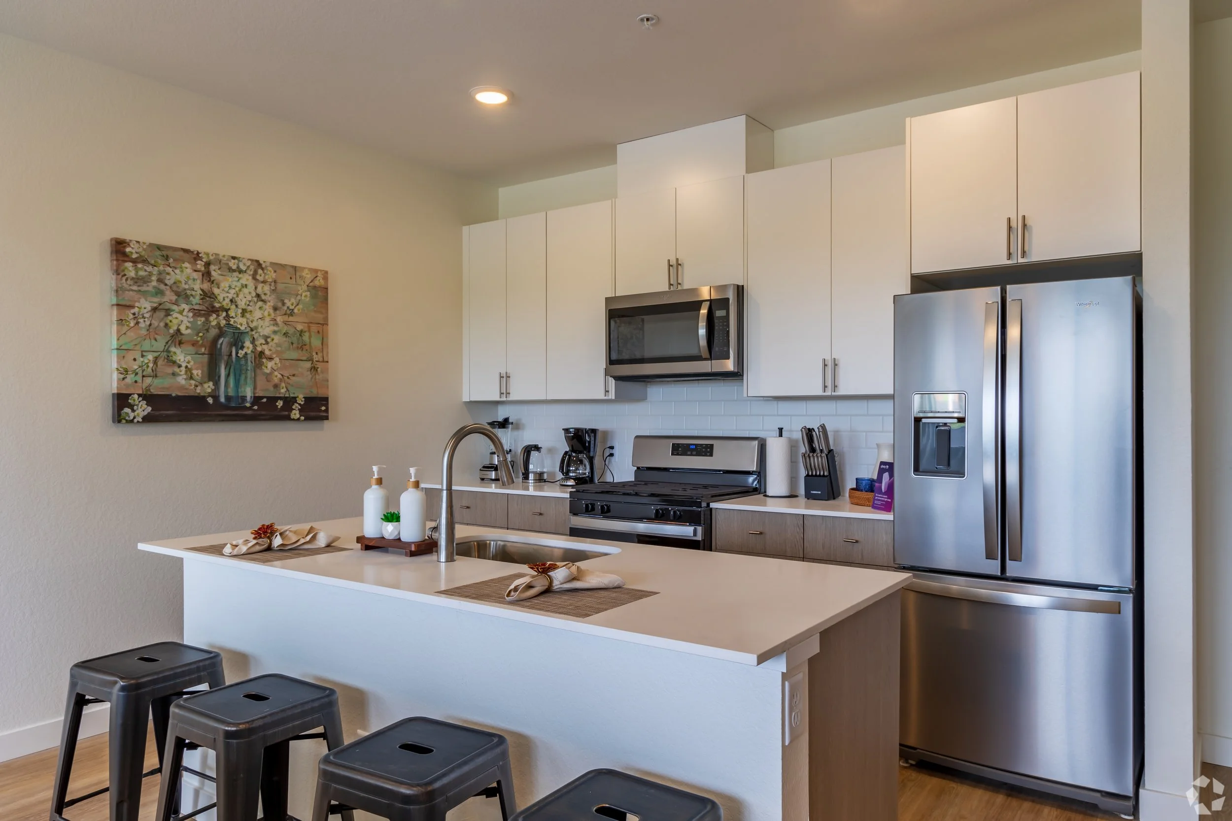 Enso-Zen-Apartments_013.jpg