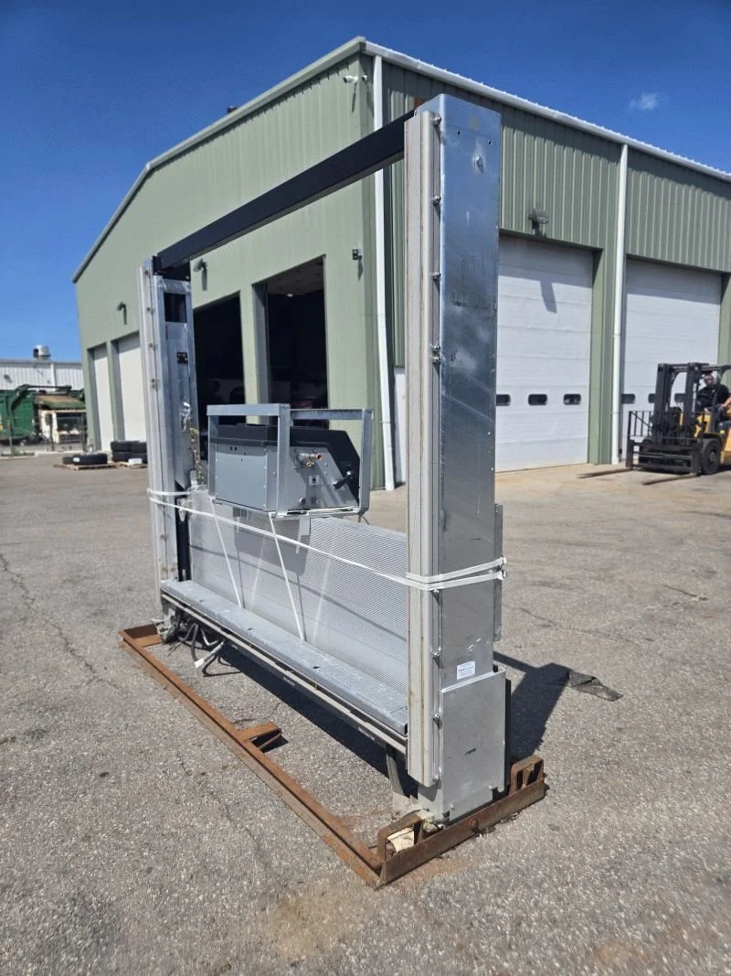 Waltco Gates Liftgate (WDVII35-AP) (NSB271)